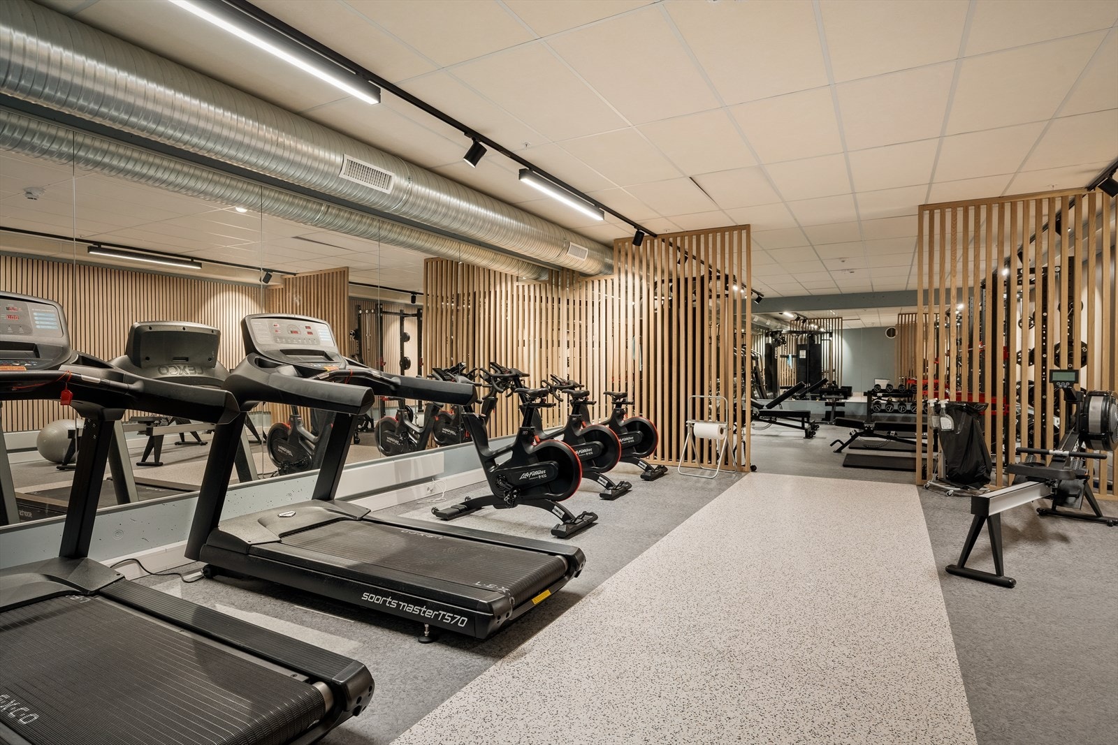 Sameiet byr på unike fellesfasiliteter som treningsrom, yogasone og sykkelverksted. Galleribilde