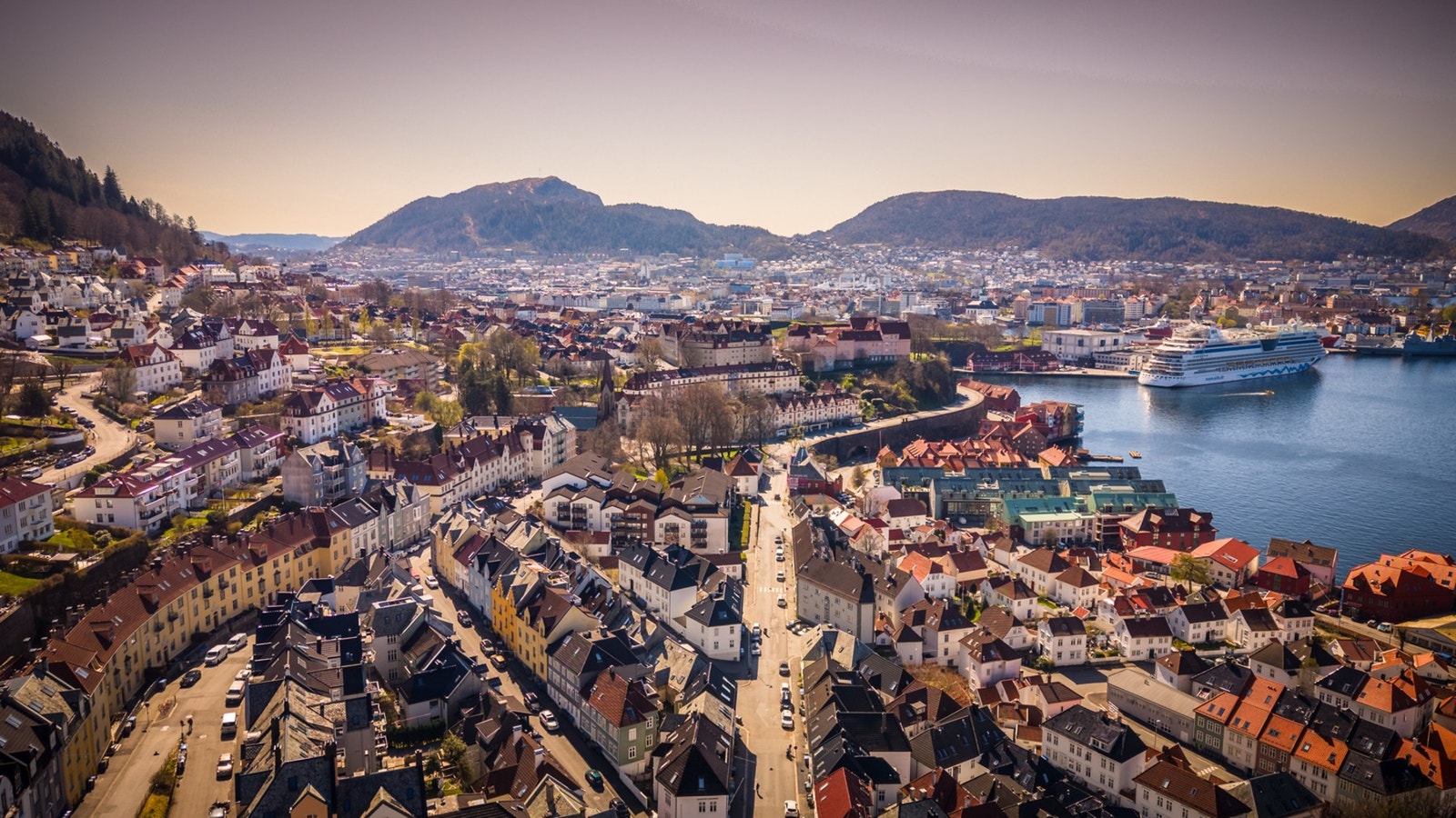 Sentrum og NHH er begge innen normal avstand Galleribilde