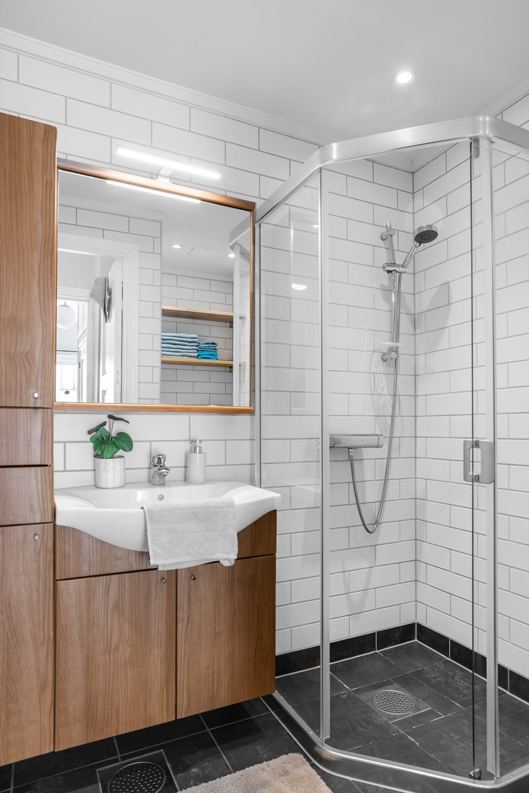 Badet har elektriske varmekabler Galleribilde