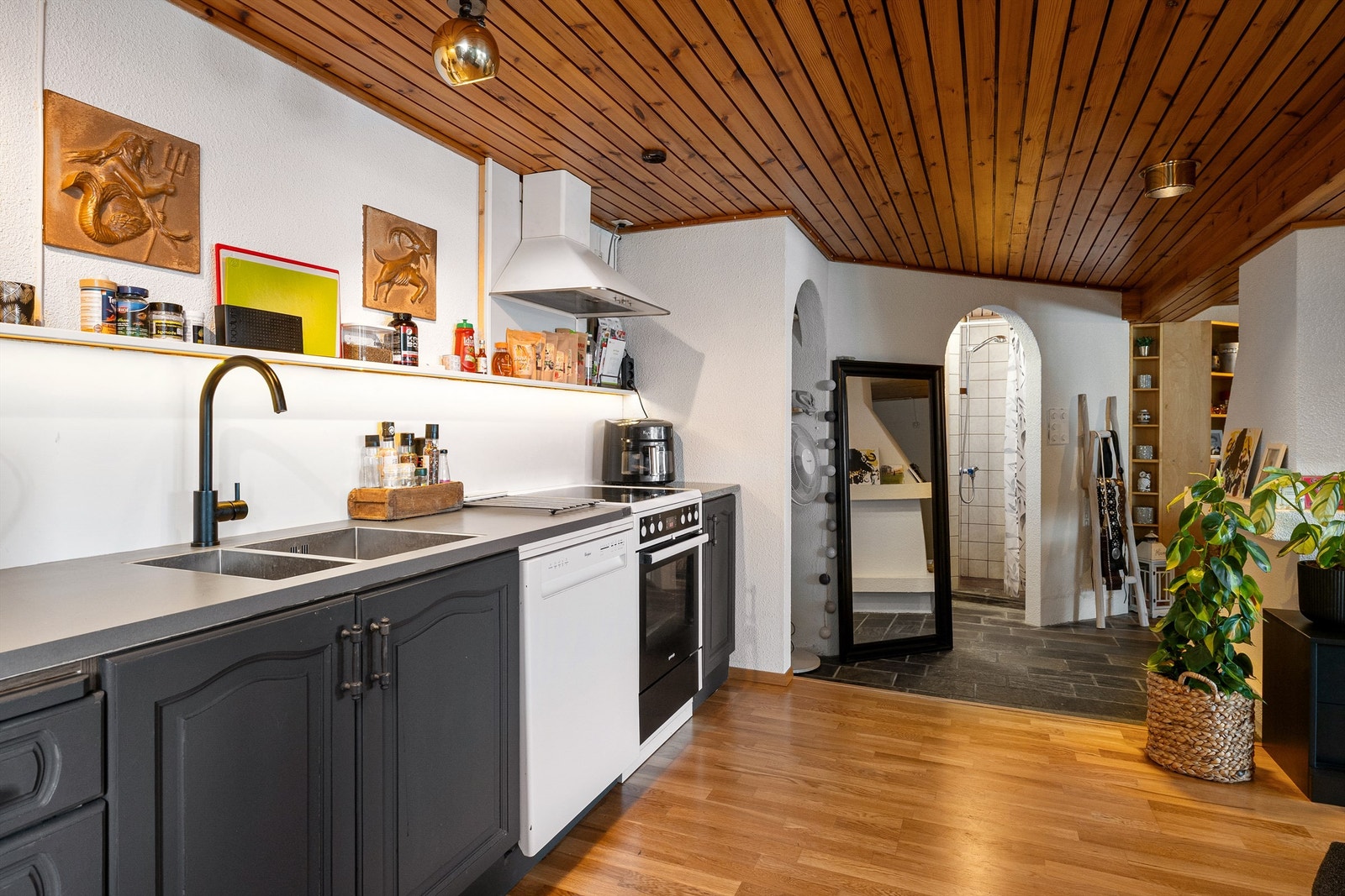 Kjøkken i kjeller (ikke bruksendret) Galleribilde