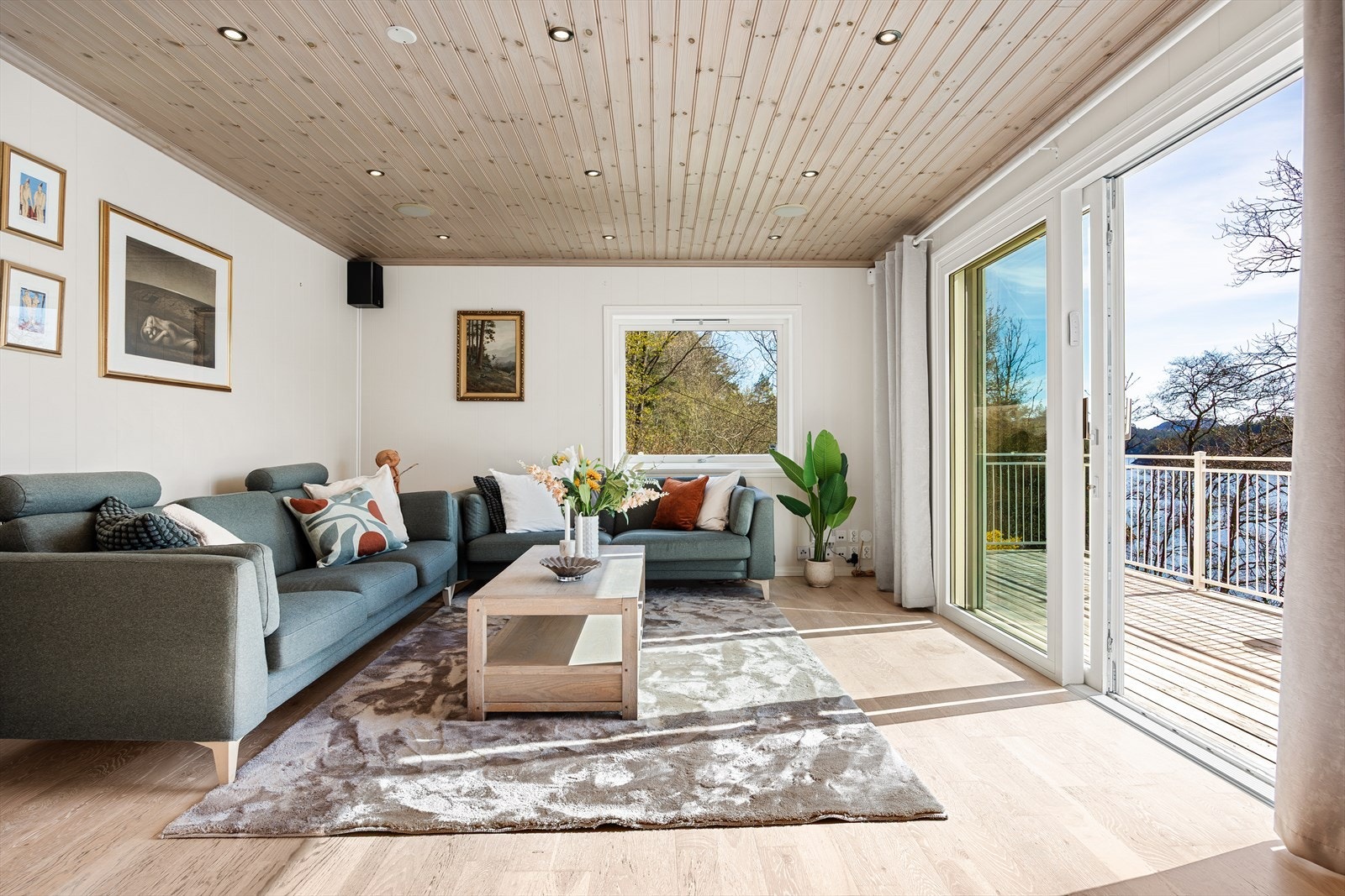Romslig stue på hele 38m² | Galleribilde