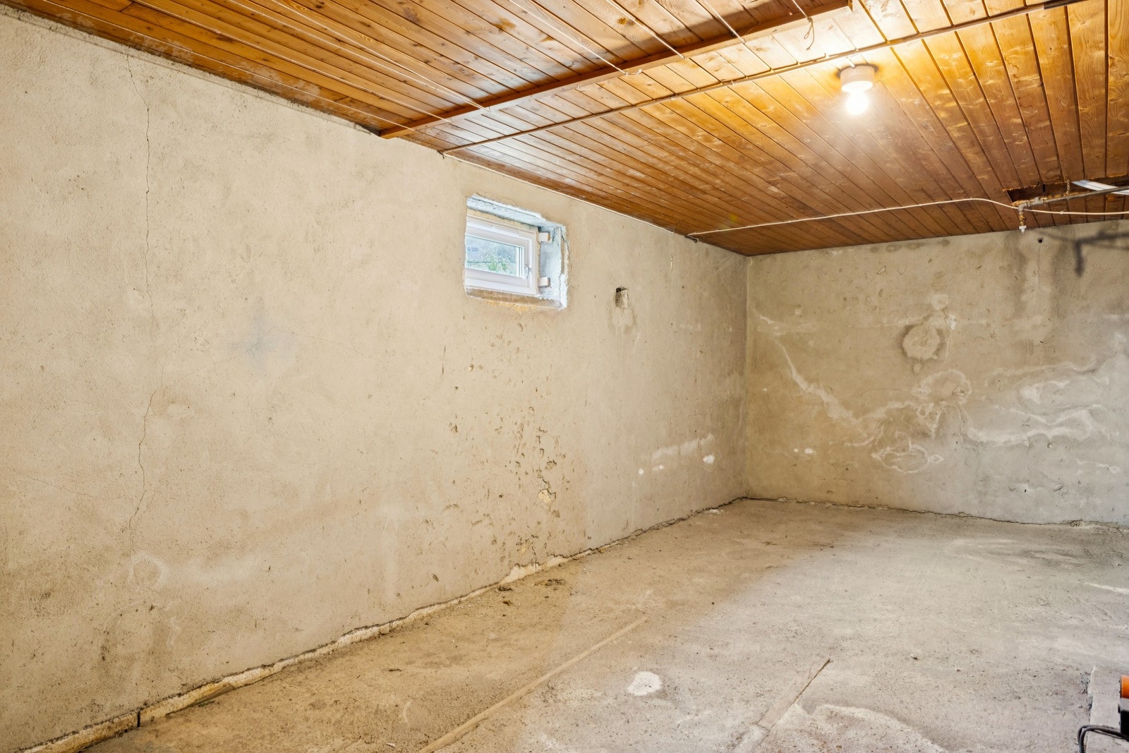 Drenering ble skiftet i 2020 rundt hele huset. Galleribilde