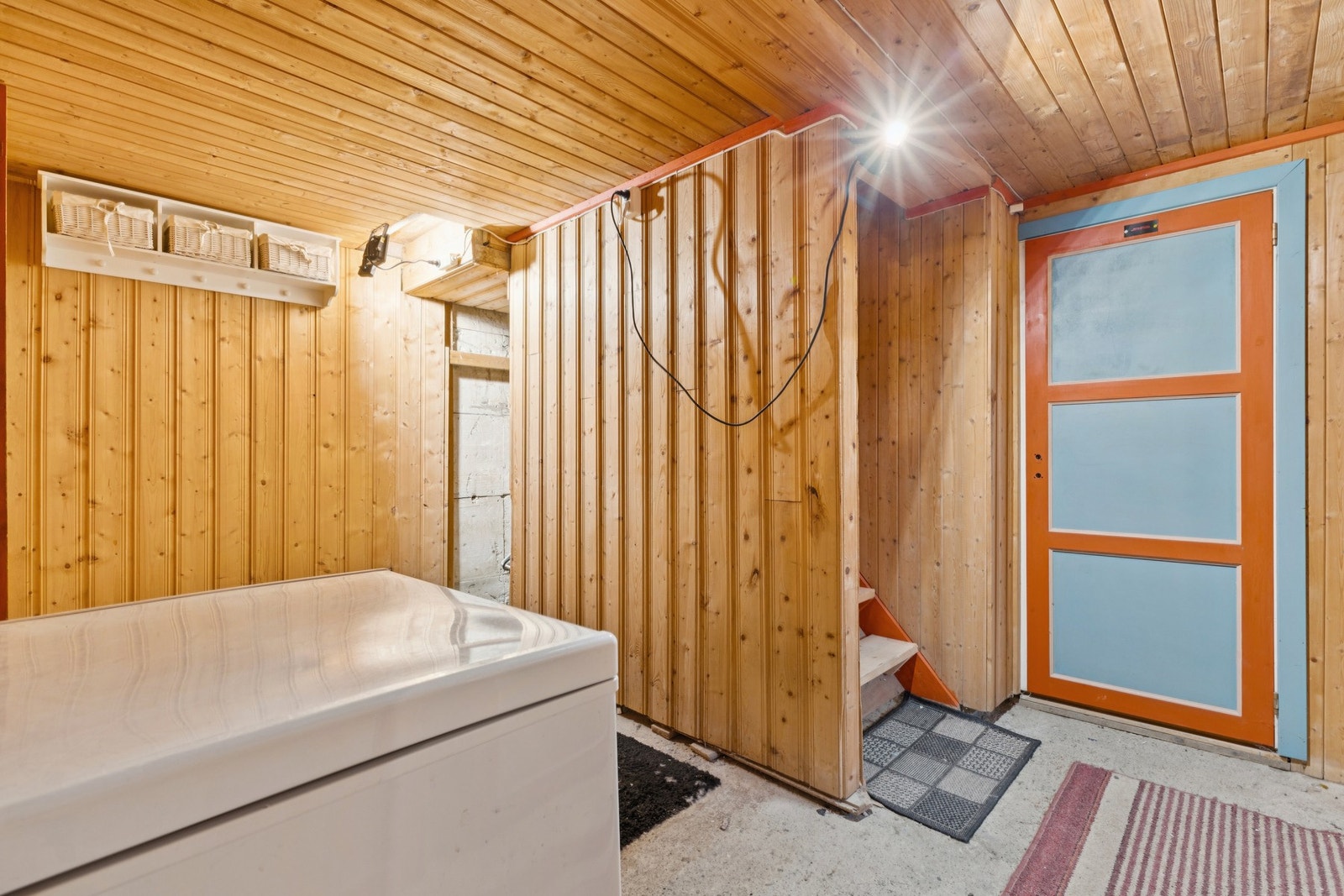 Kjelleren består av bodareal og har masse potensiale for renovering/innredning. Galleribilde