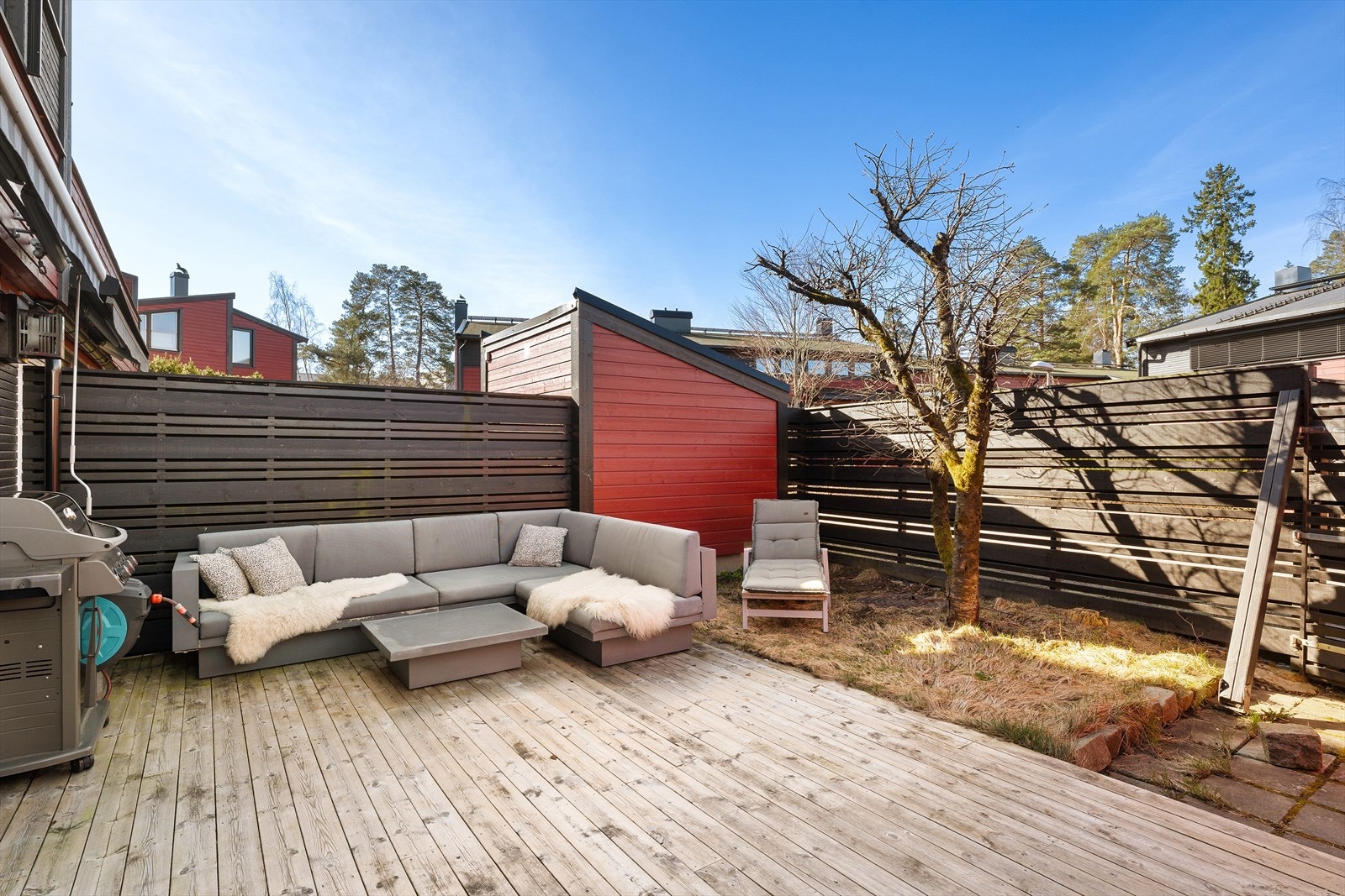Tilbaketrukket og idyllisk med gode solforhold. Galleribilde