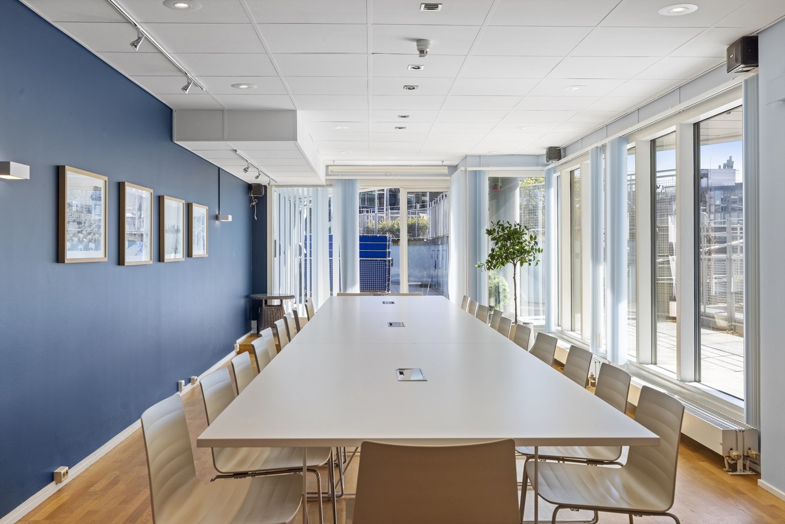 Muligheter for å leie selskapslokale/møterom. Galleribilde