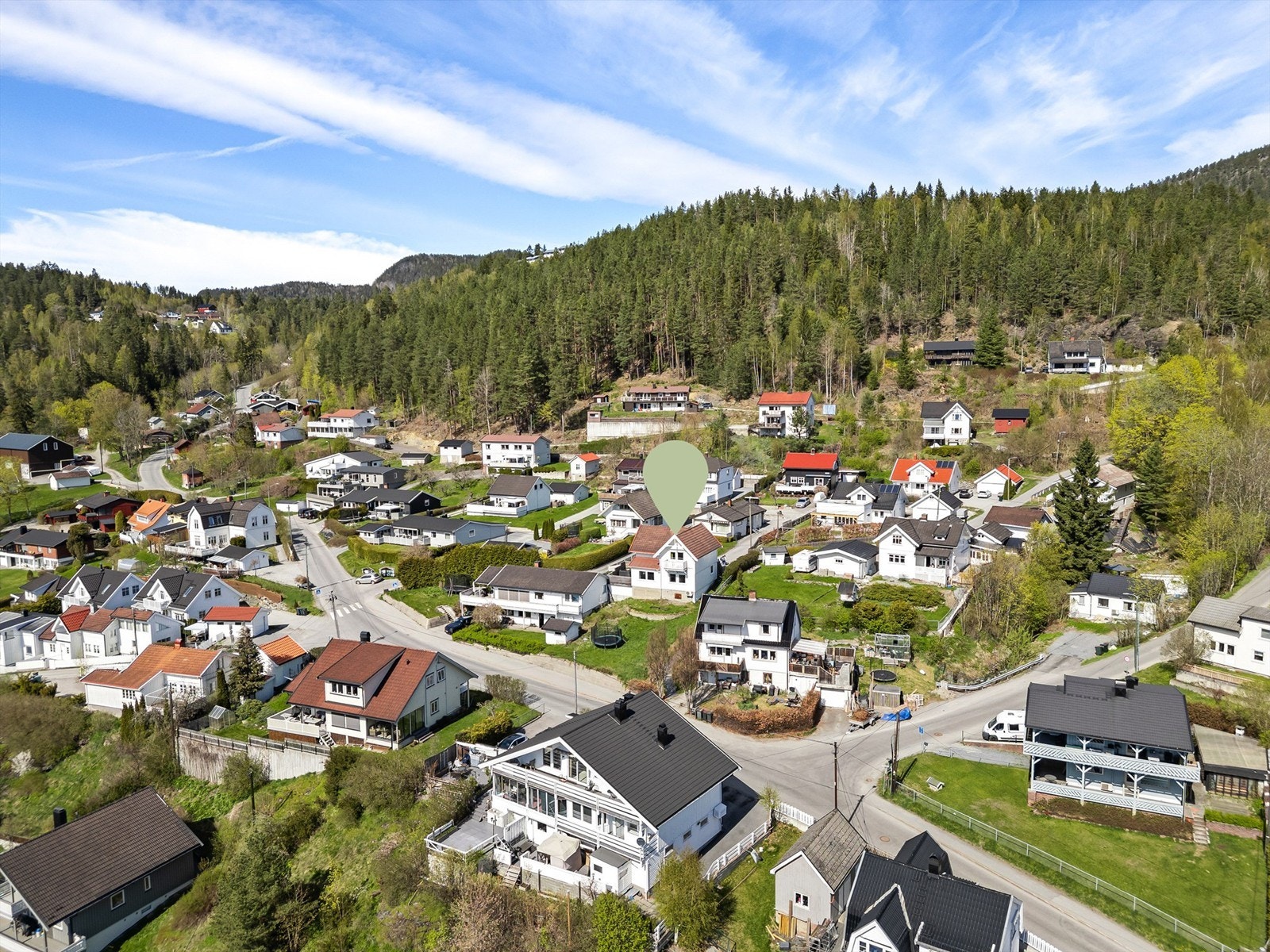 For den turglade er det kort vei til flotte turområder med stier, lysløyper og fiskevann. Galleribilde
