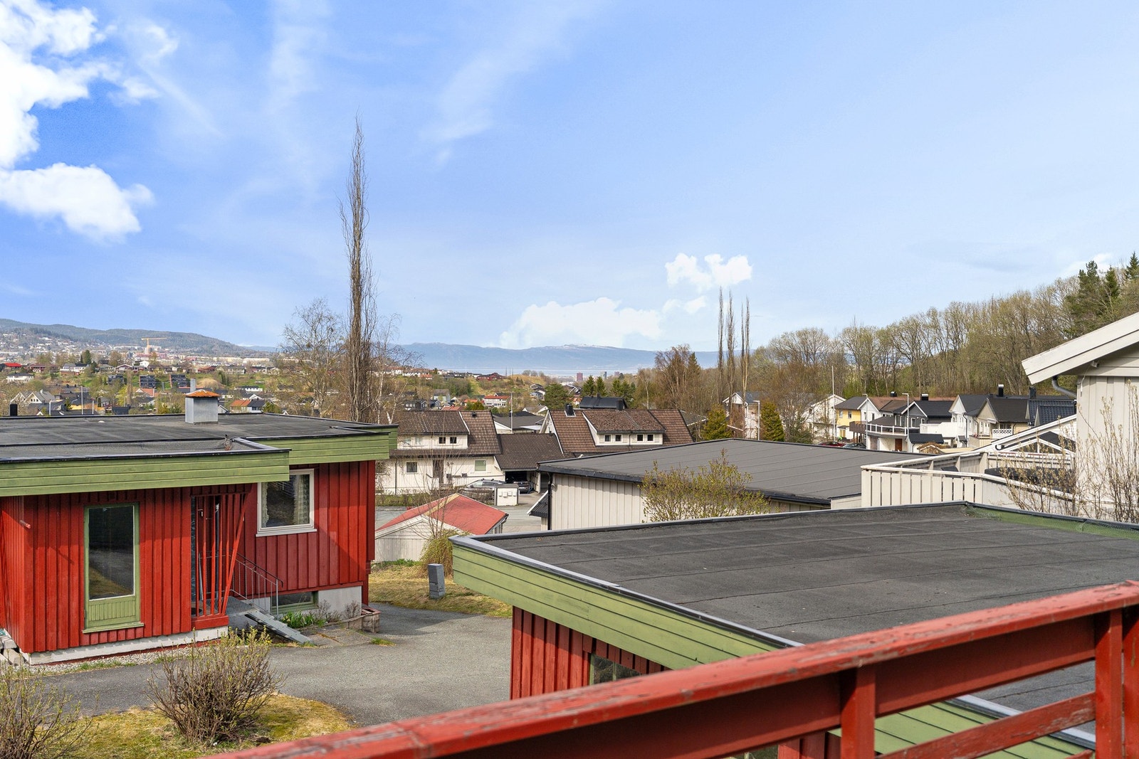Fra takterrassen kan man nyte flott utsikt over Trondheim og Sjetnemarka. Galleribilde