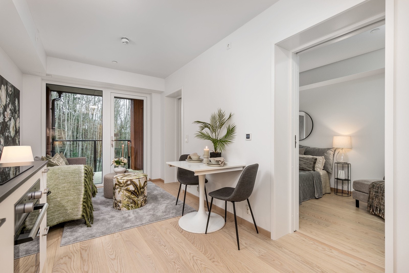 Leiligheten har oppvarming med vannbåren varme via radiatorer, samt balansert ventilasjon med varmegjenvinning. En meget energieffektiv bolig! Galleribilde