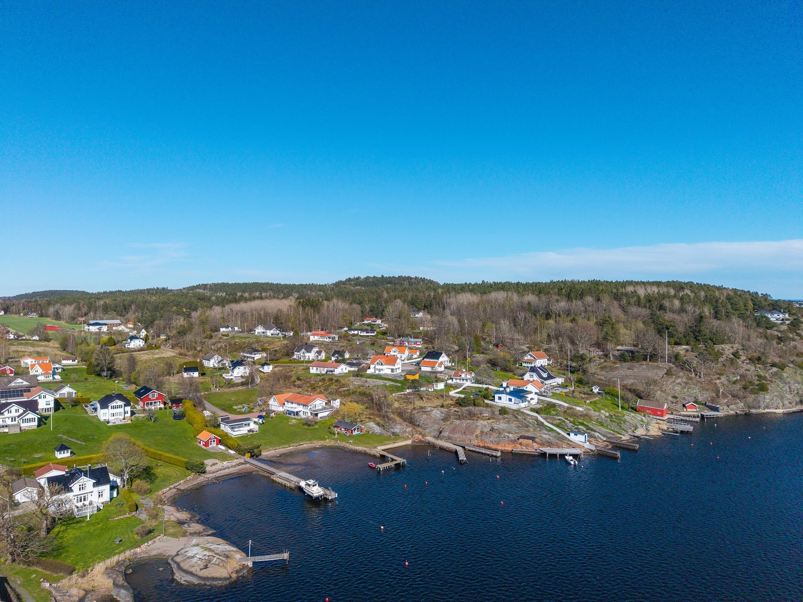 En idyllisk plassering for den som verdsetter nærhet til sjøen. Galleribilde