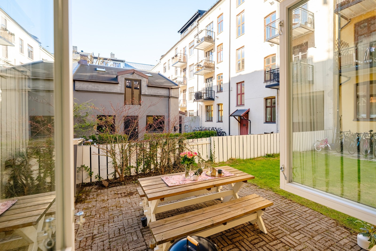 Hyggelig utsyn mot fellesområder. Galleribilde