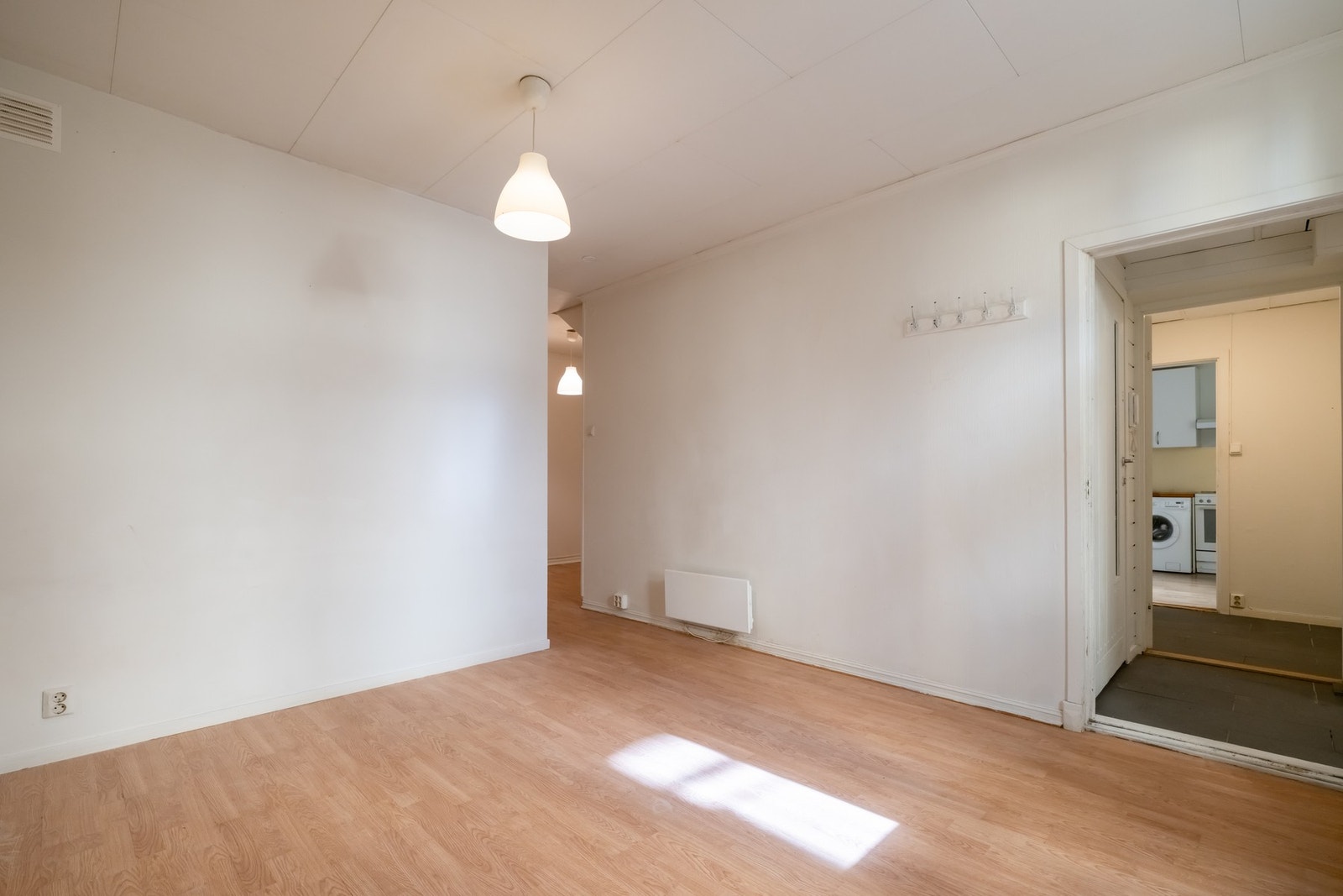 Boligen har to stuer beliggende i hver sin etasje. Galleribilde