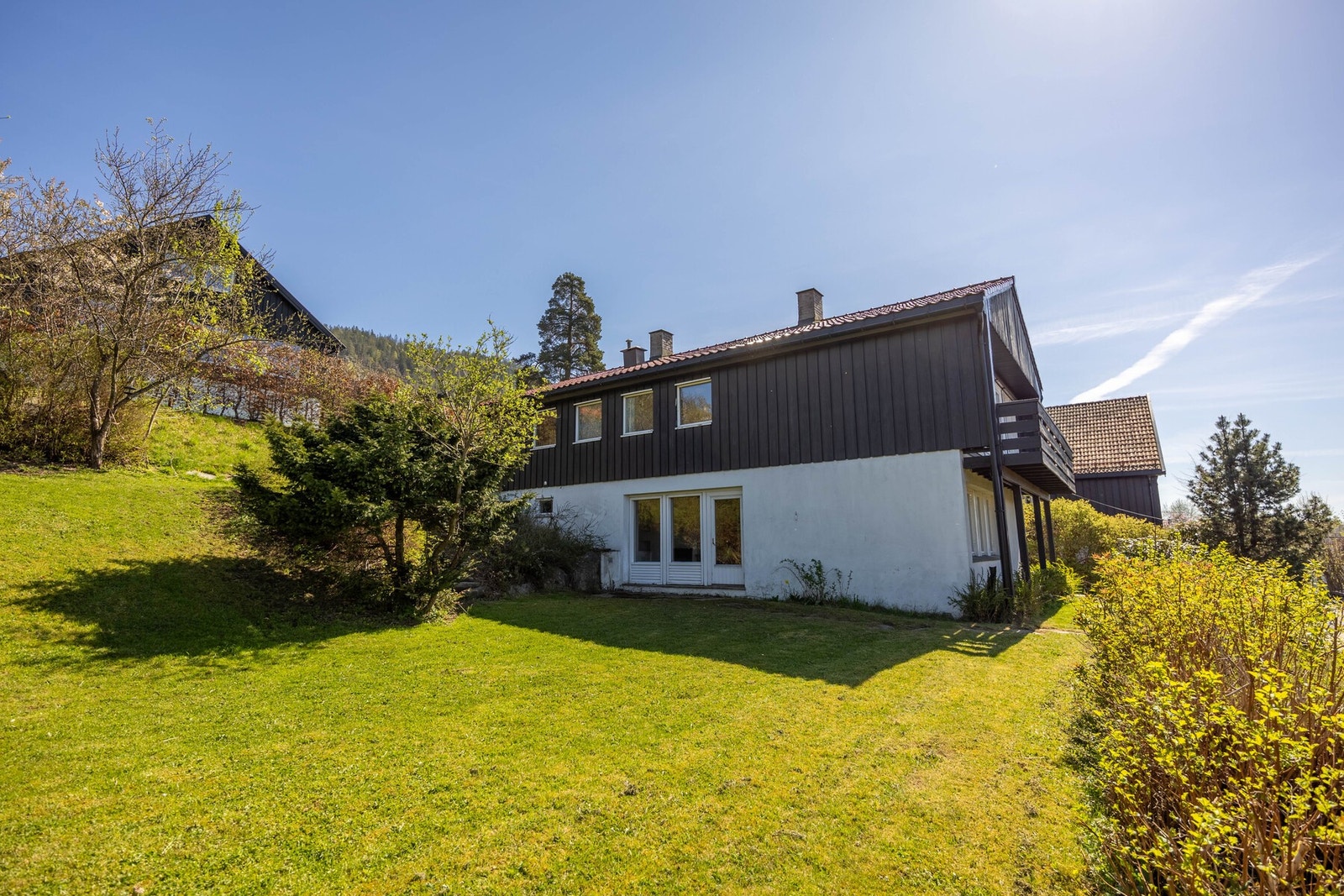 Boligen går over to etasjer og har innholdsrik planløsning. Galleribilde