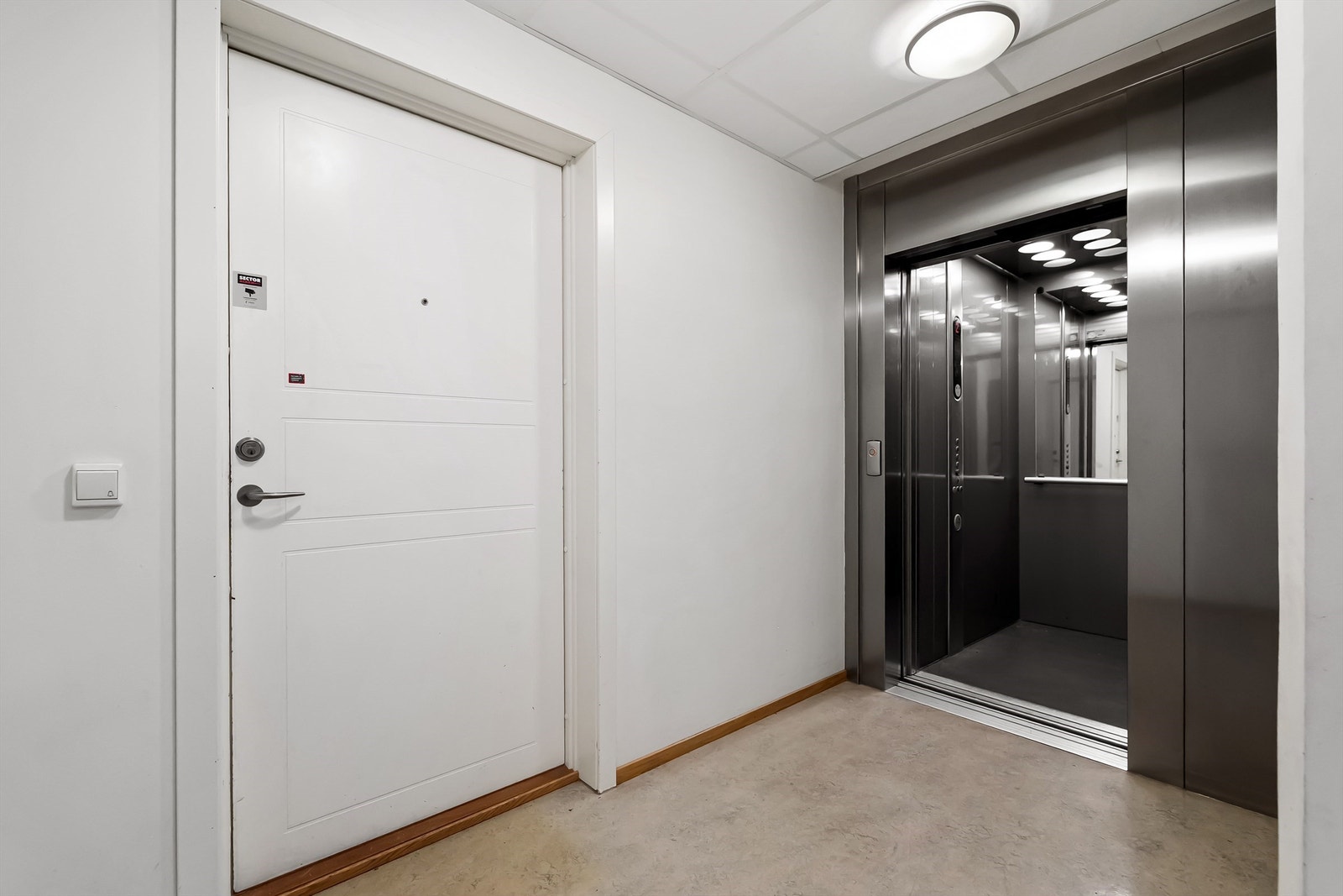 Heis i bygget Galleribilde