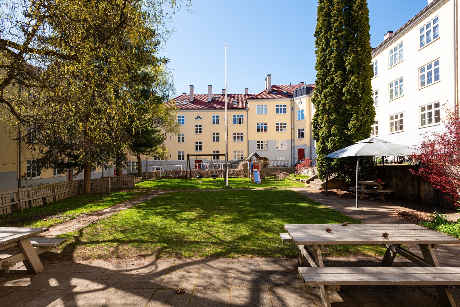 Fantastisk sameie med høy trivselsfaktor og godt naboskap Galleribilde