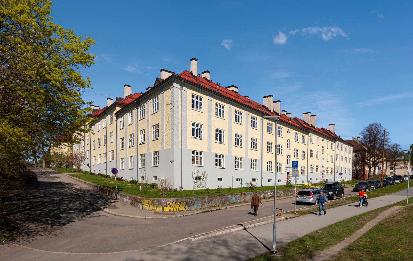 Skjermet beliggenhet beliggende mellom Torshovdalen og Torshovparken. Galleribilde