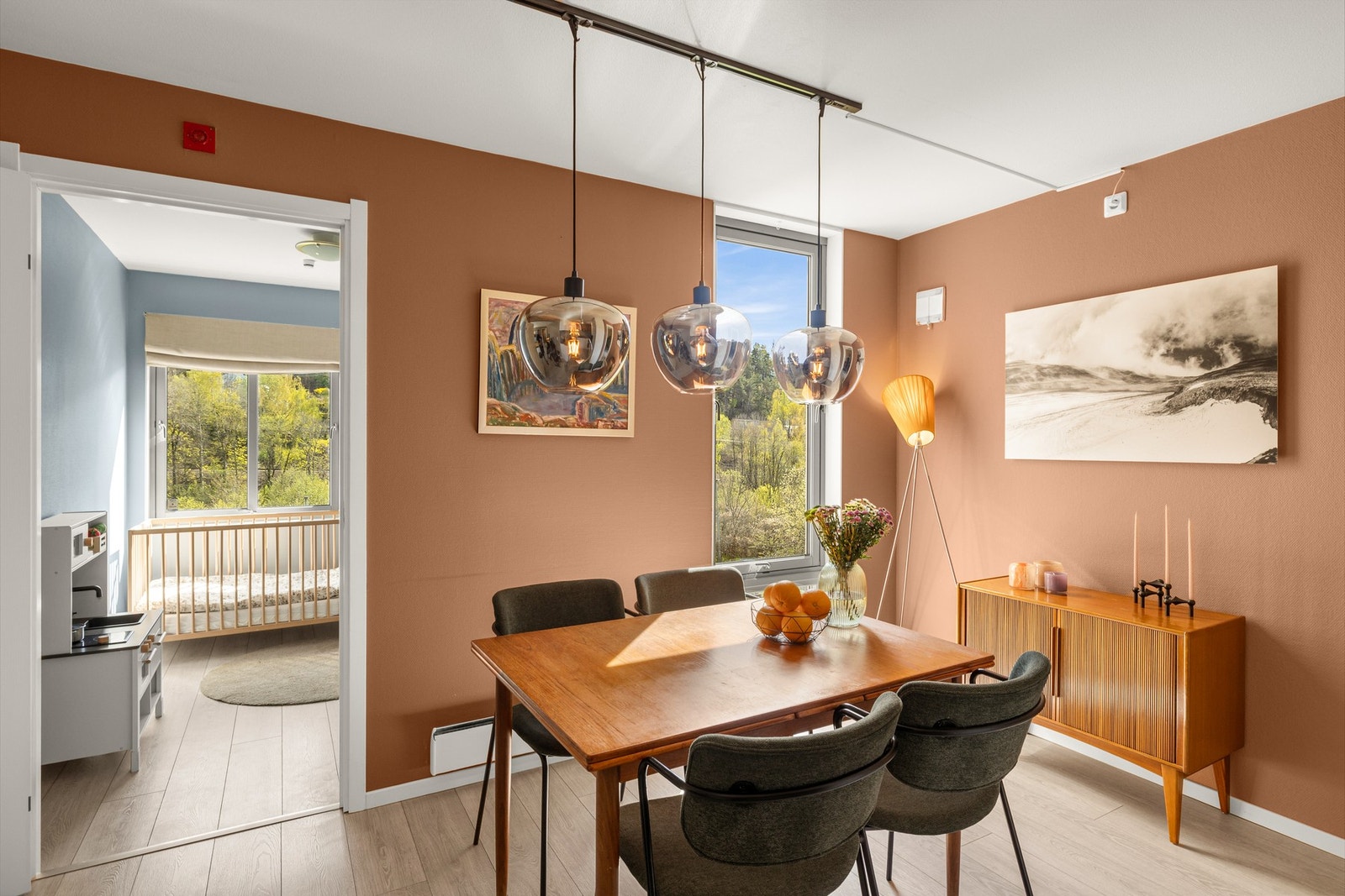 Her kan familie og venner samles til hyggelige middagsselskap. Galleribilde
