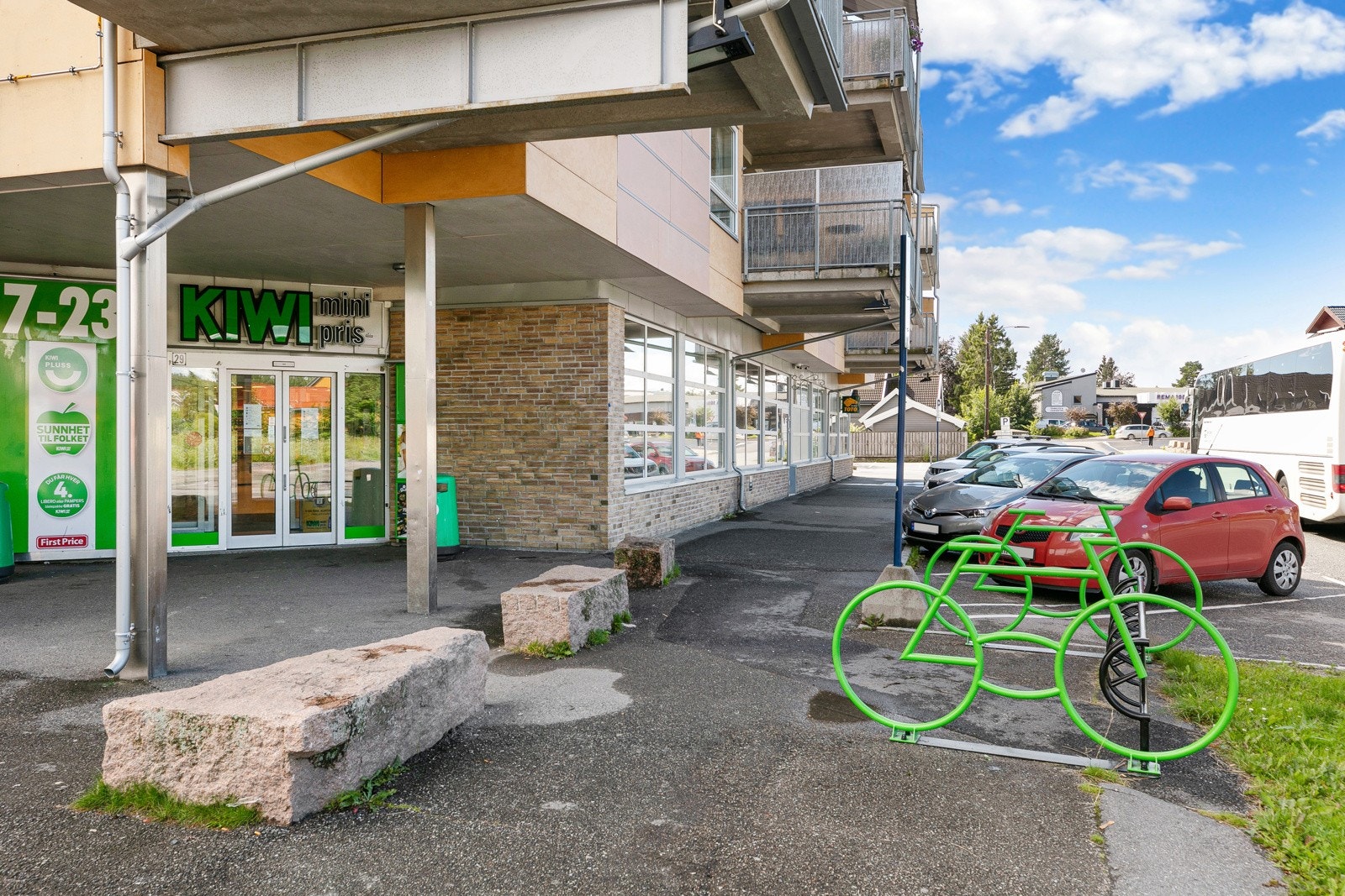 700 meter å gå til Kiwi Galleribilde