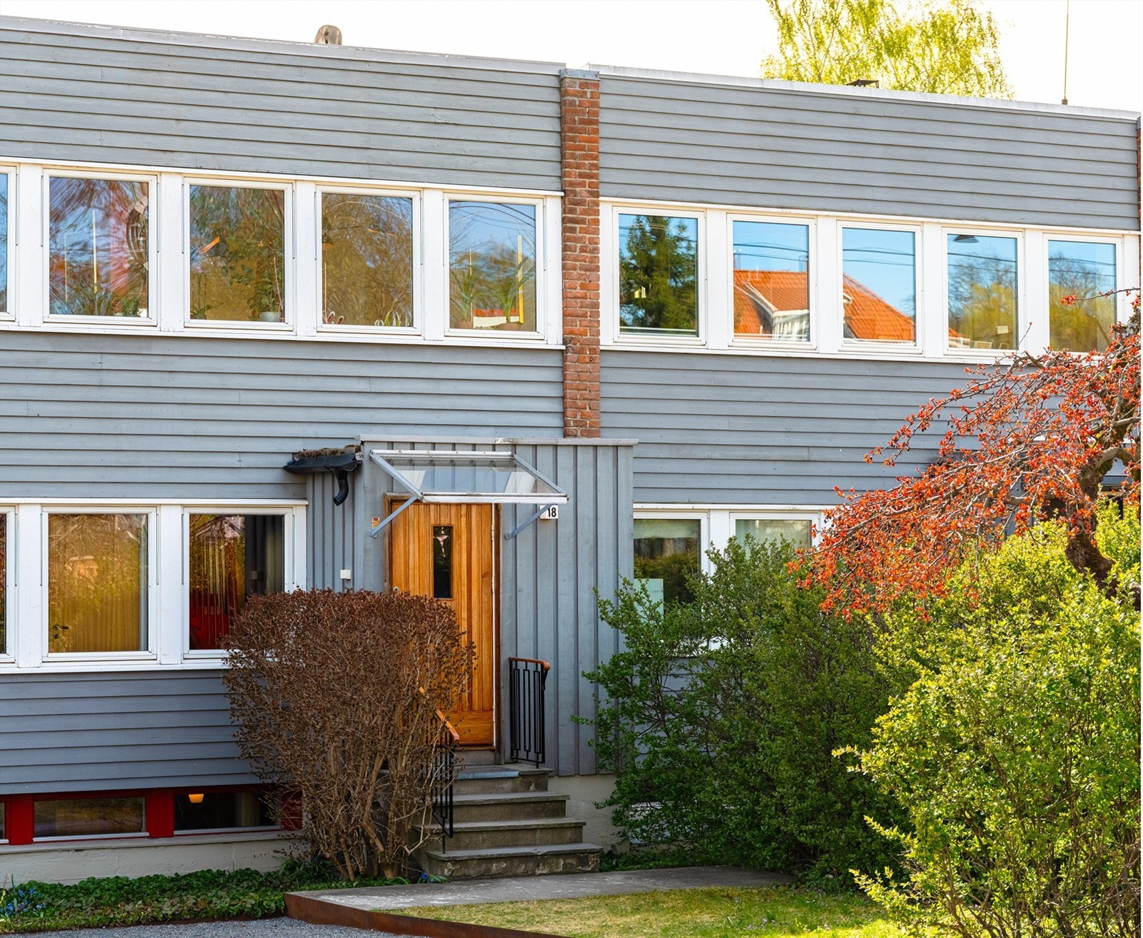 Ditt nye hjem ligger i et attraktivt, sentralt og ettertraktet boligområde på Heggeli/Smestad, med kort vei til skole og barnehage. Foto: Chris Borowiak Galleribilde