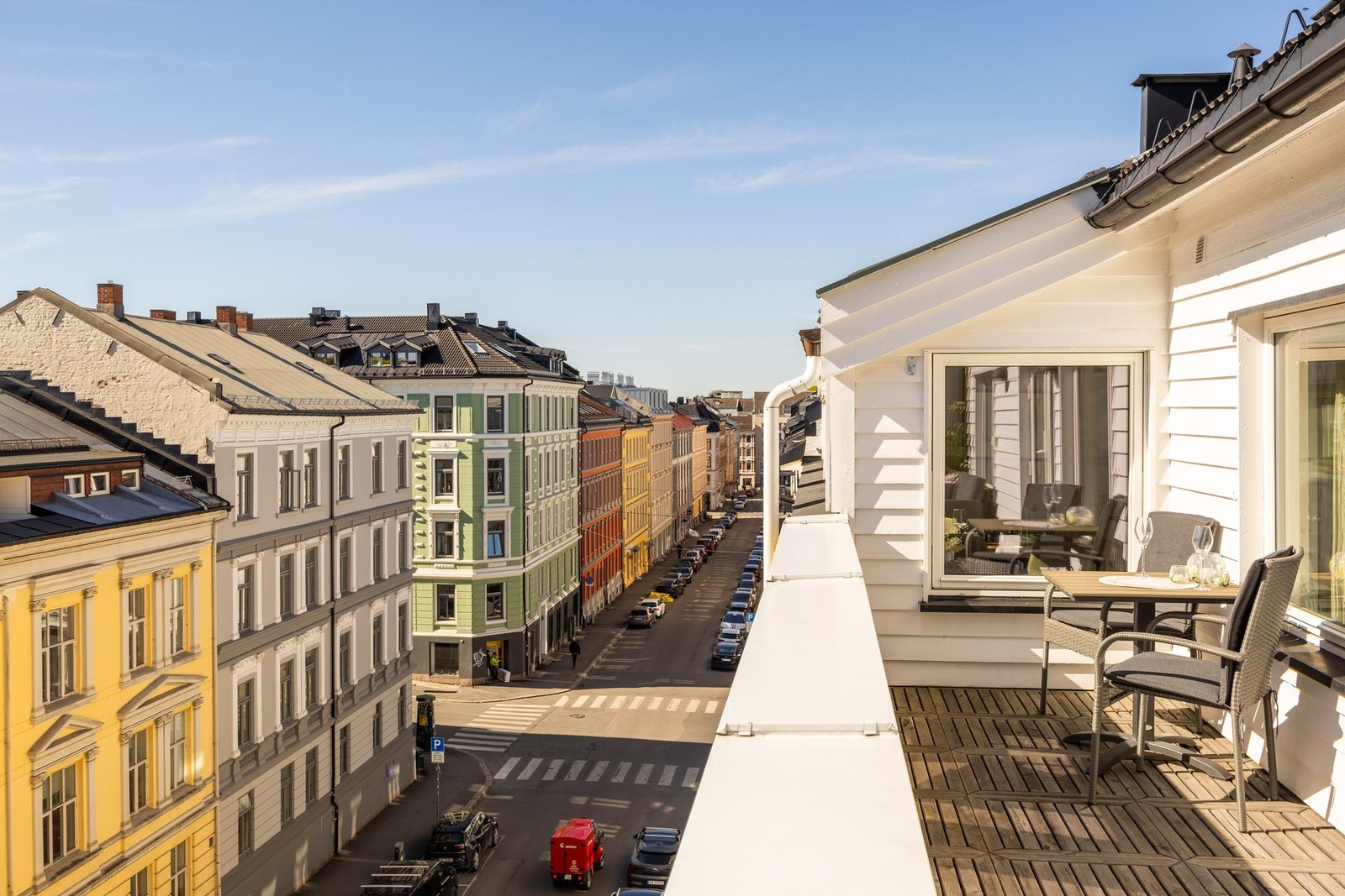 Her bor du tilbaketrukket i en rolig sidegate fra Bogstadveien. Galleribilde