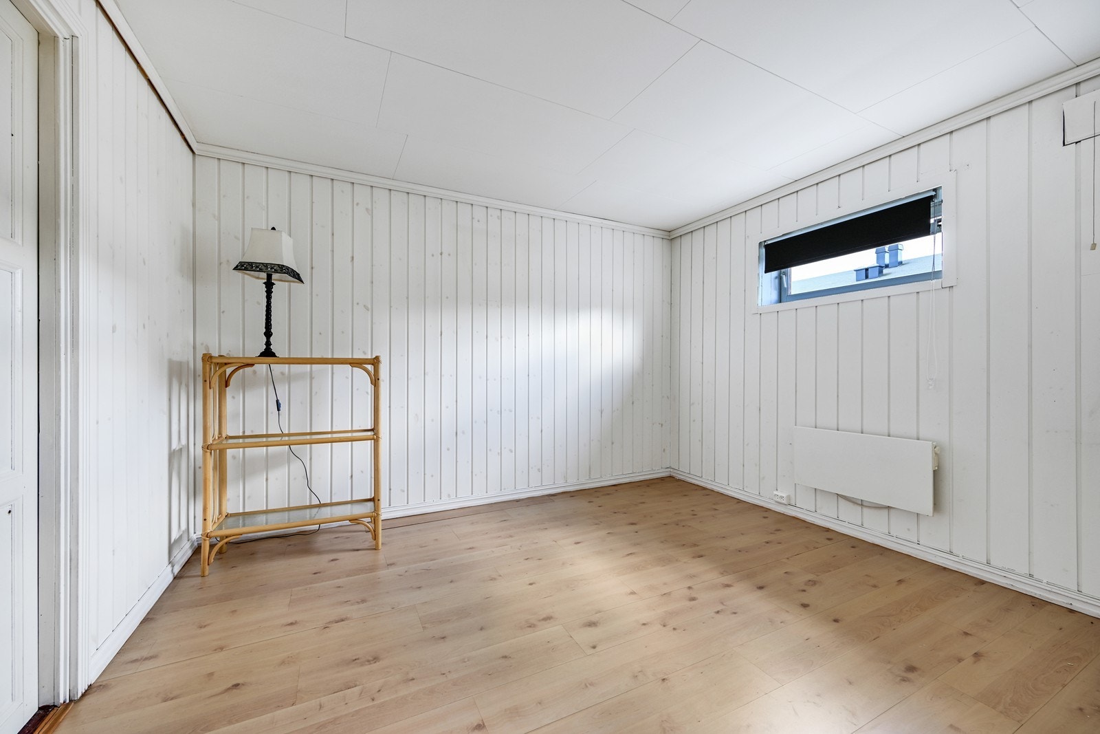 Disponibelt rom i kjeller (tegningene viser dette rommet som bod og har ikke vært søkt bruksendring hos kommunen). Galleribilde