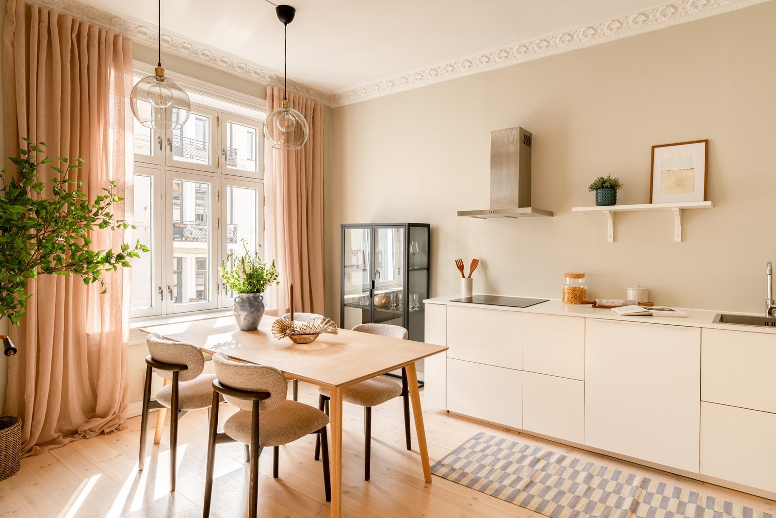 Her nyter man et nydelig lysinnslipp gjennom hele dagen. Galleribilde