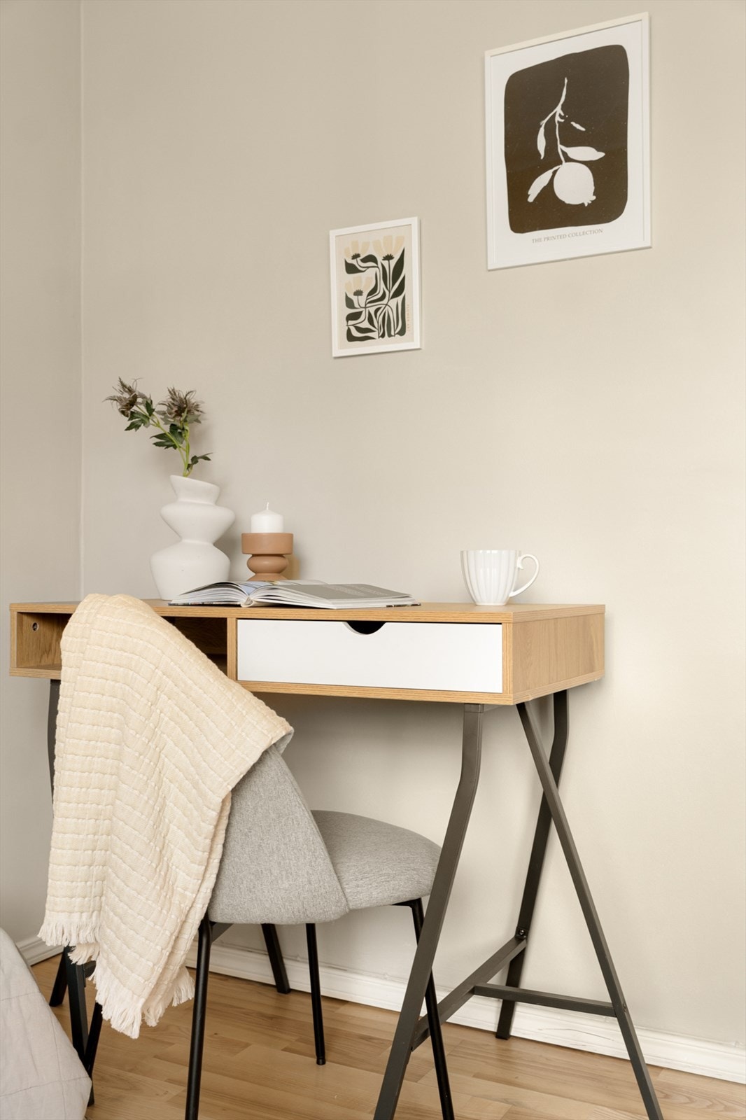 Det er god plass til kontorløsning for deg som sitter på hjemmekontor. Galleribilde