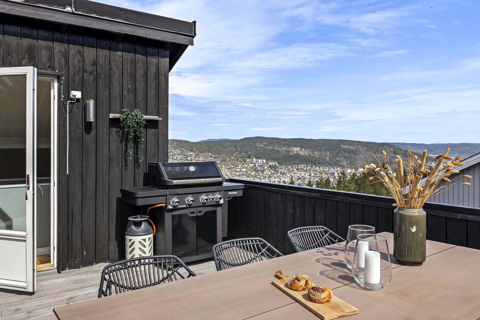 Her kan man trives å lage mat til venner og familie. Galleribilde
