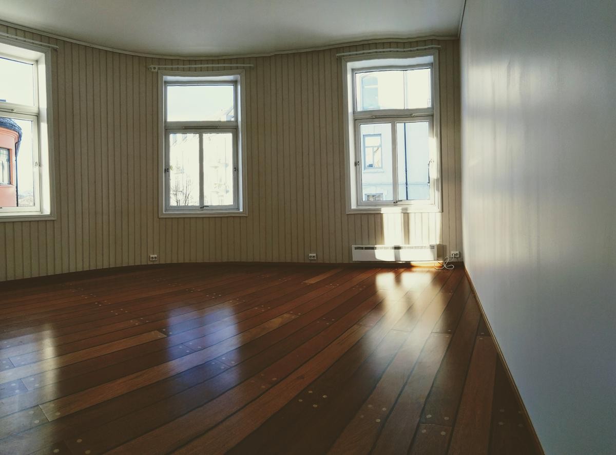 Stue/soverom Galleribilde