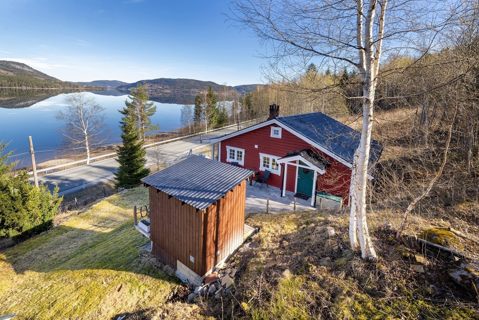 Velkommen til denne sjarmerende fritidsboligen ved Sperillen! Foto: Normann Foto AS v/Morten Normann Larsen Galleribilde