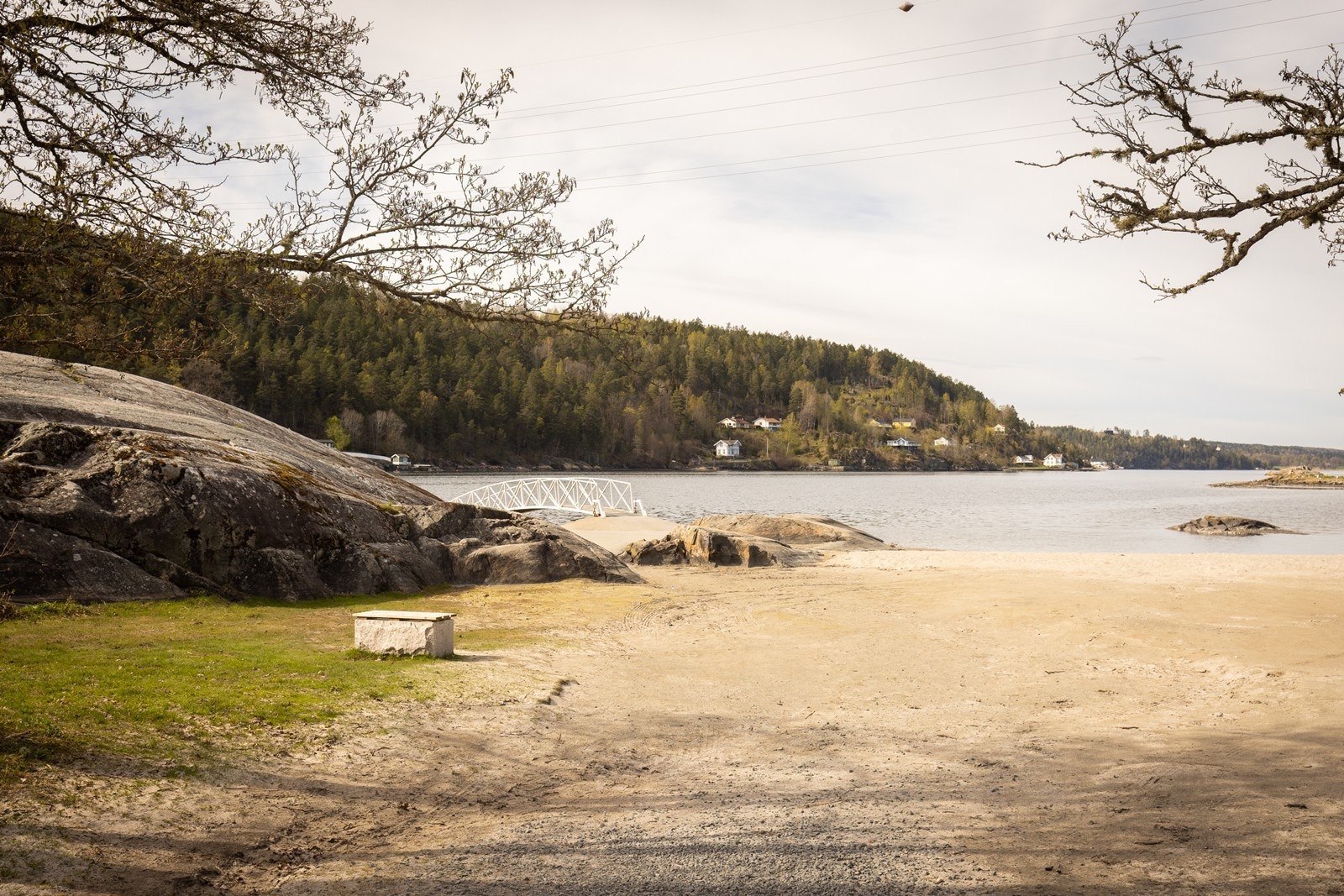 Bunnefjordens kystlinje byr på flere badeplasser, hvor du kan nyte sommerdagene ved vannet. Galleribilde