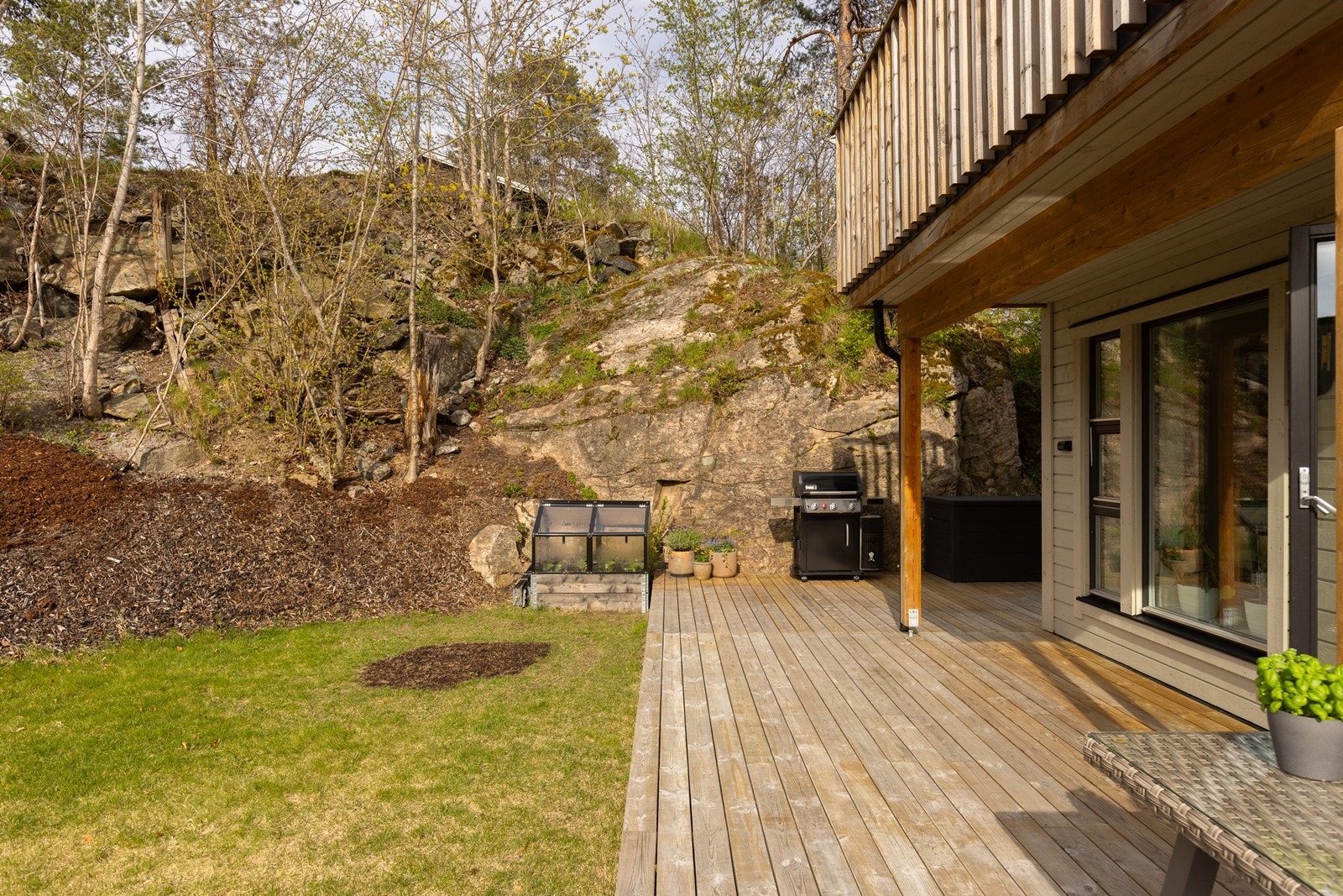 God plass til grill og utekjøkken, perfekt for sommerens måltider. Galleribilde