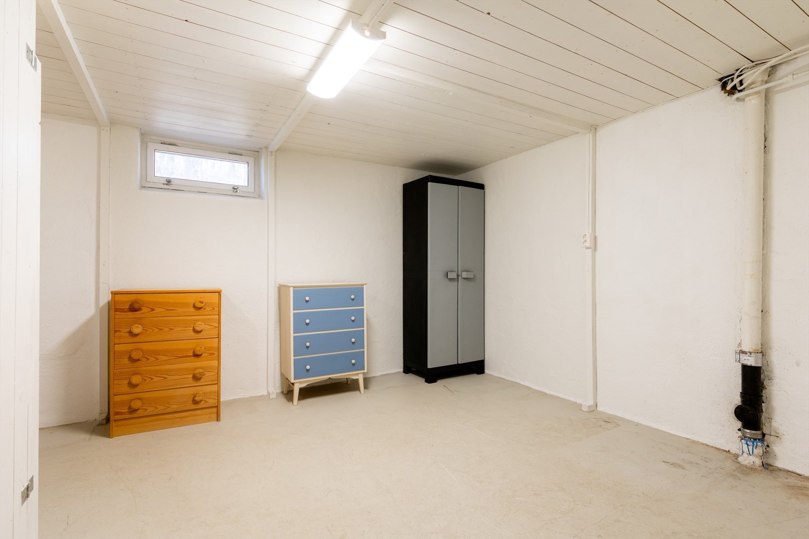 Leiligheten disponerer en stor kjellerbod på ca. 13 m², som gir rikelig med lagringsplass. Galleribilde