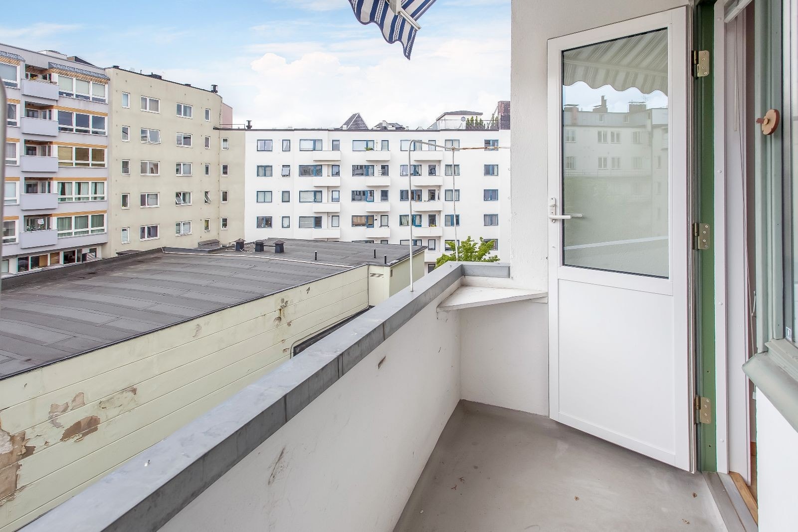 Balkong med gode solforhold Galleribilde