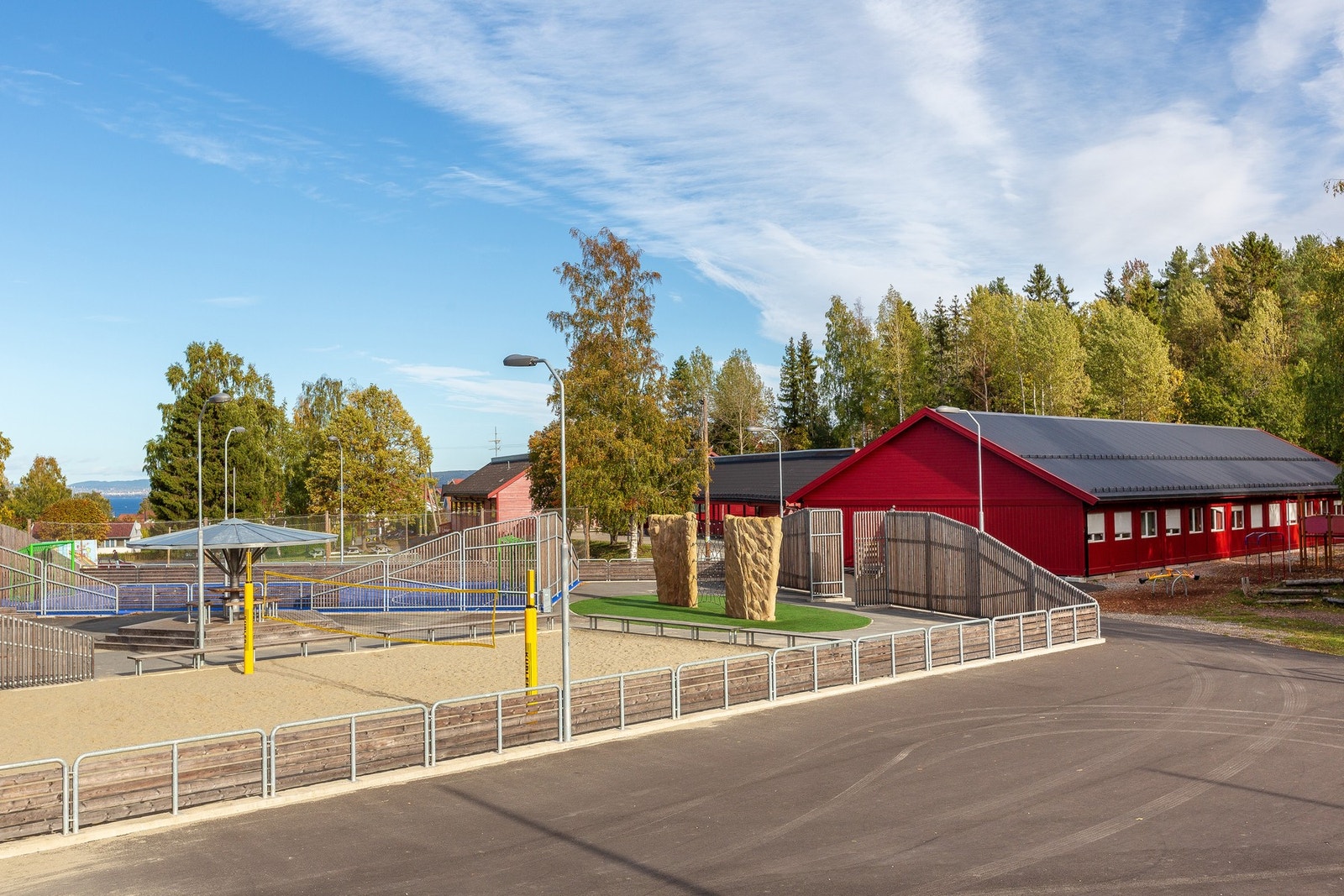 Barneskole og 2 barnehager på Nærsnes. Galleribilde