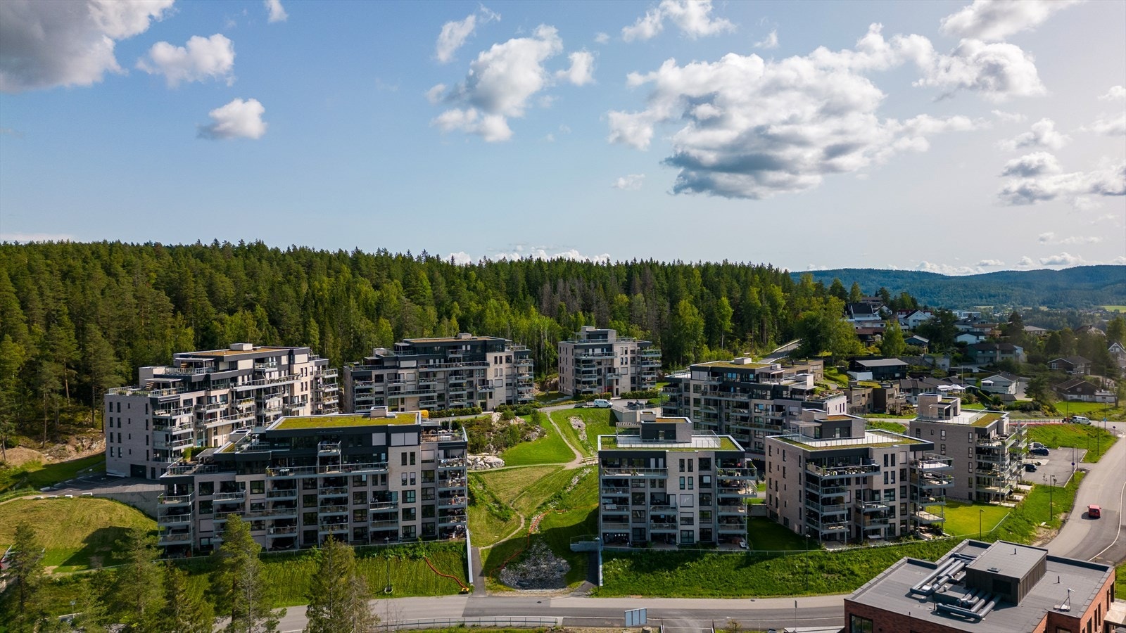 Haneborgåsen Panorama er et velutført prosjekt med flott beliggenhet ved marka og fine fellesområder. Galleribilde