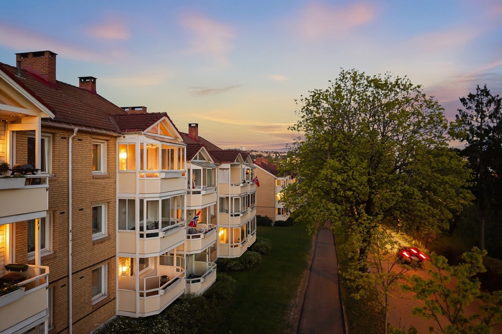 Innbydende atmosfære - også på kveldstid. Galleribilde