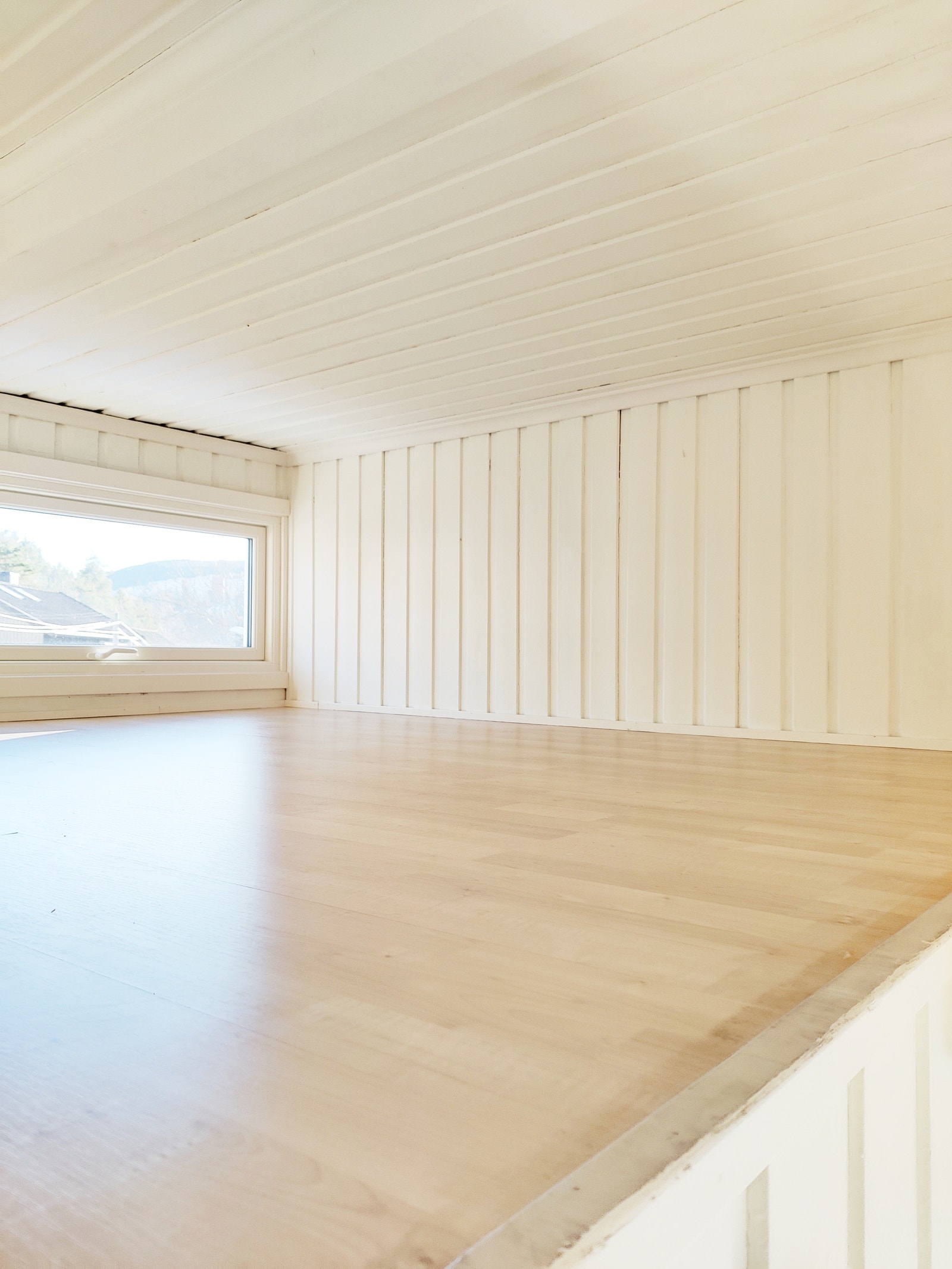 Hemsen gir mulighet for ekstra soveplasser (dobbelmadrass) og oppbevaring. Galleribilde