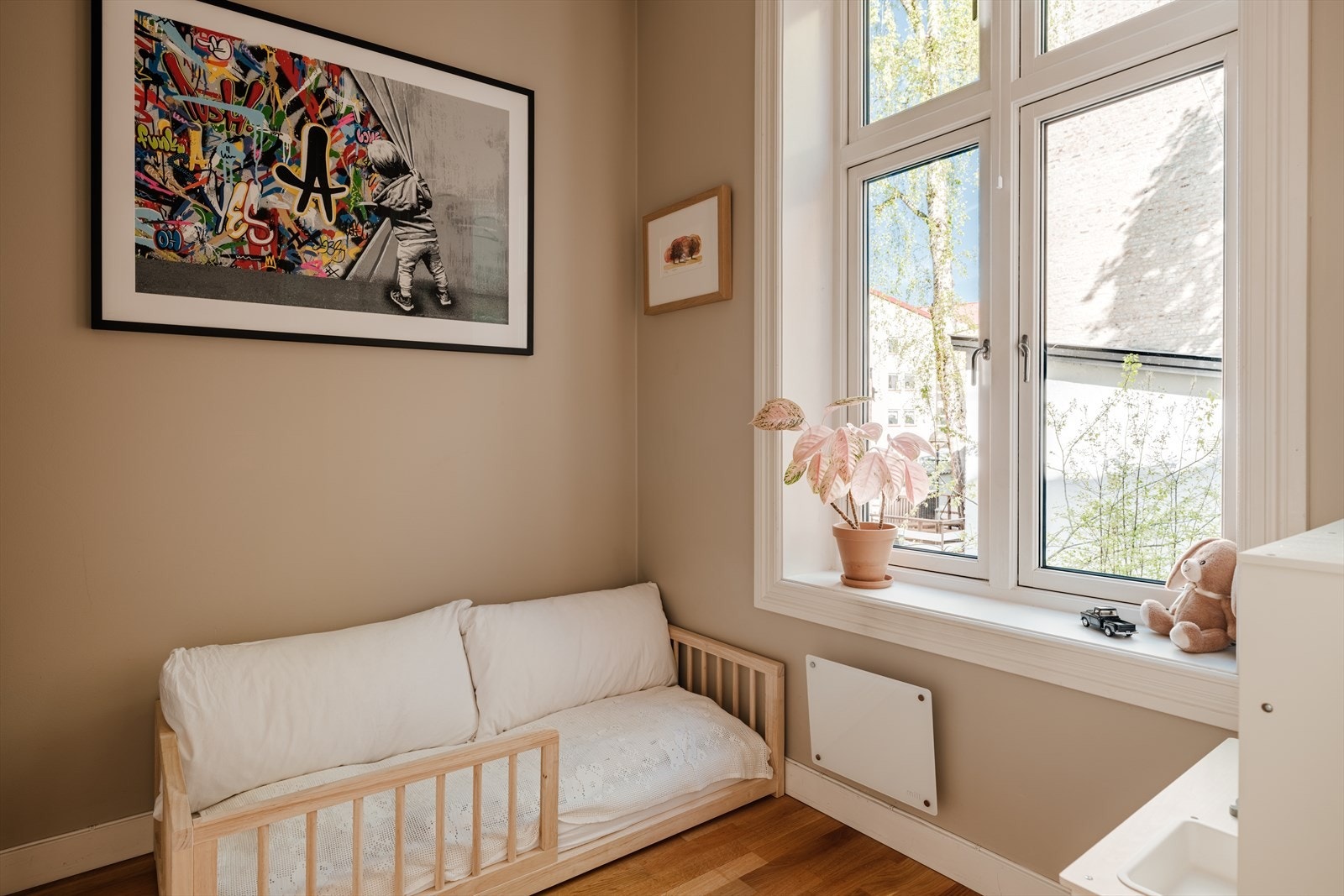 Rommet passer utmerket som barnerom, gjesterom eller kontor. Galleribilde