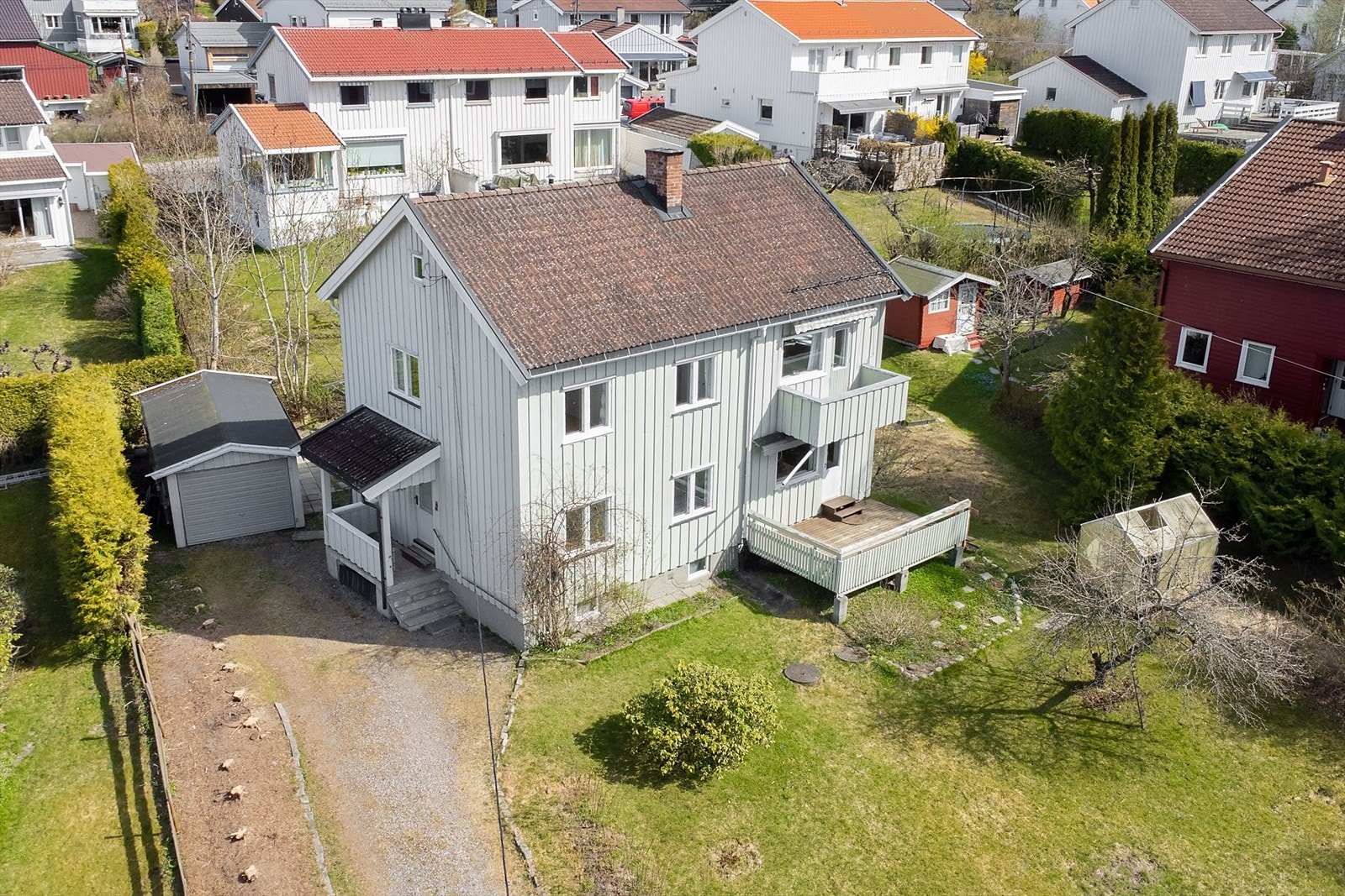 En attraktiv beliggenhet på Røa, med kort vei til både servicetilbud og store friområder. Galleribilde