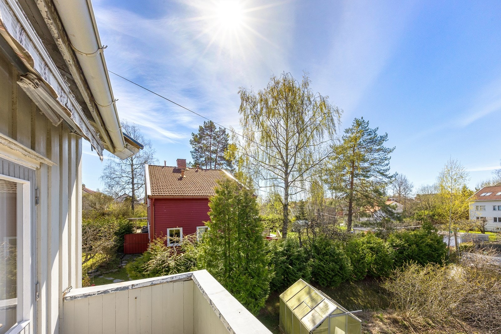 Balkongen er et fint supplement til uteområdene på bakkeplan. Galleribilde