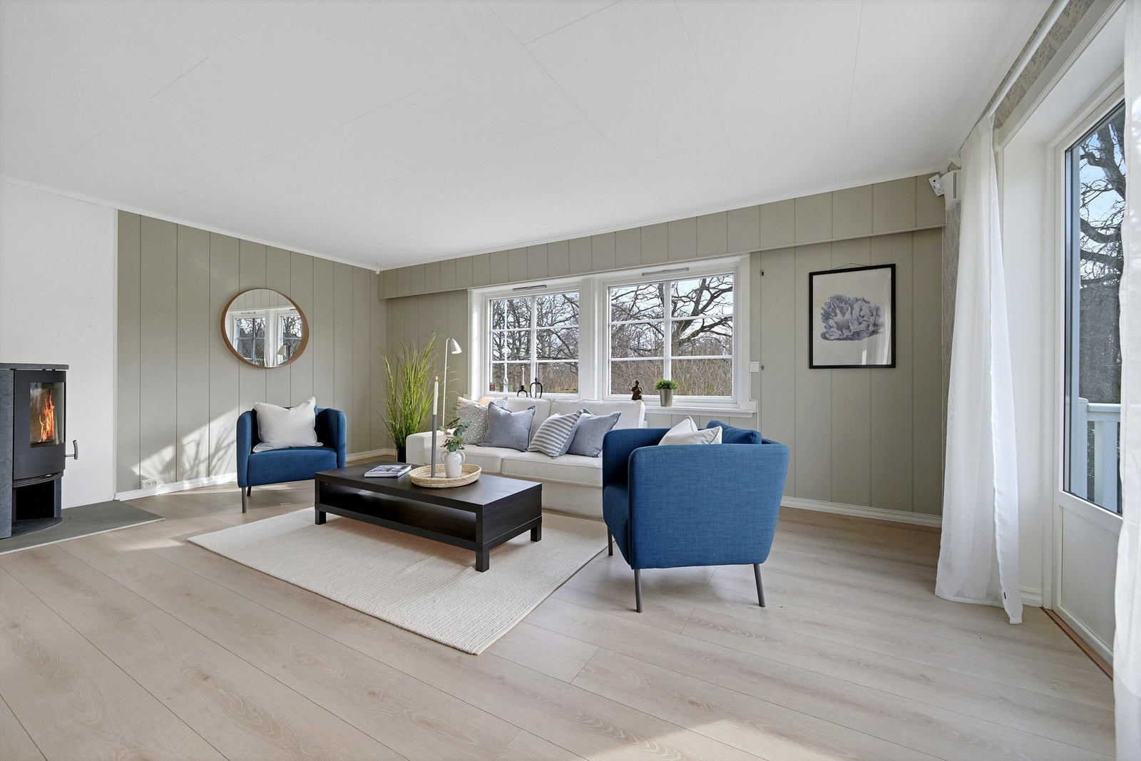 Huset har gjennomgått oppgradering siden 2016 og fremstår med en gjennomgående normalt god standard. Galleribilde