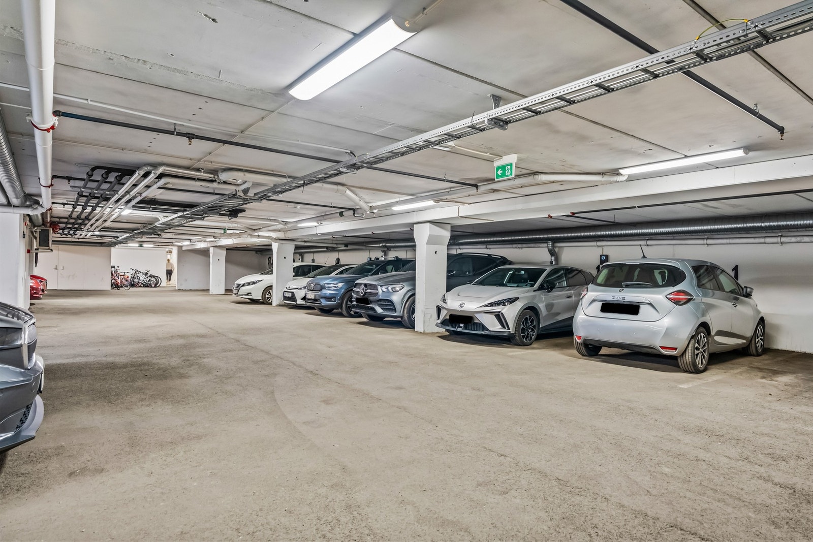 Det medfølger garasjeplass i felles parkeringsanlegg. Heis rett ned! Galleribilde