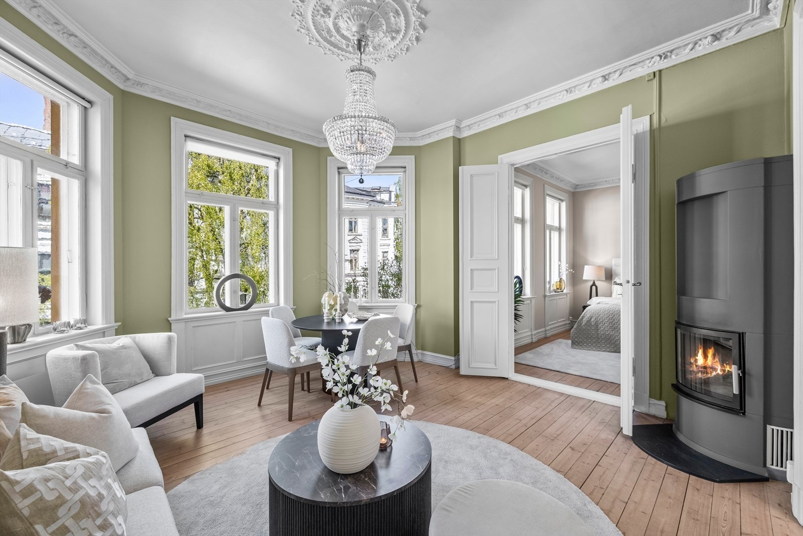 Velkommen til Sorgenfrigata 15B - en lys og tiltalende leilighet i etterspurt gate på attraktive Majorstuen! Galleribilde