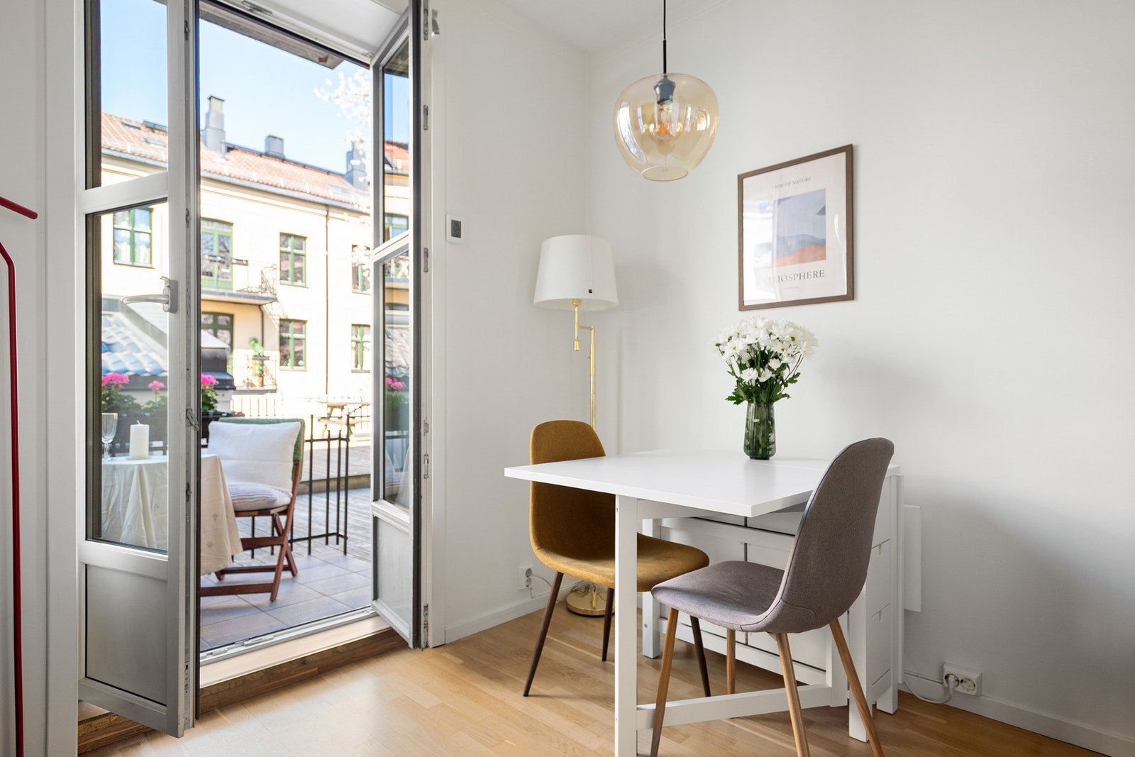 Plass til spisebord. Galleribilde