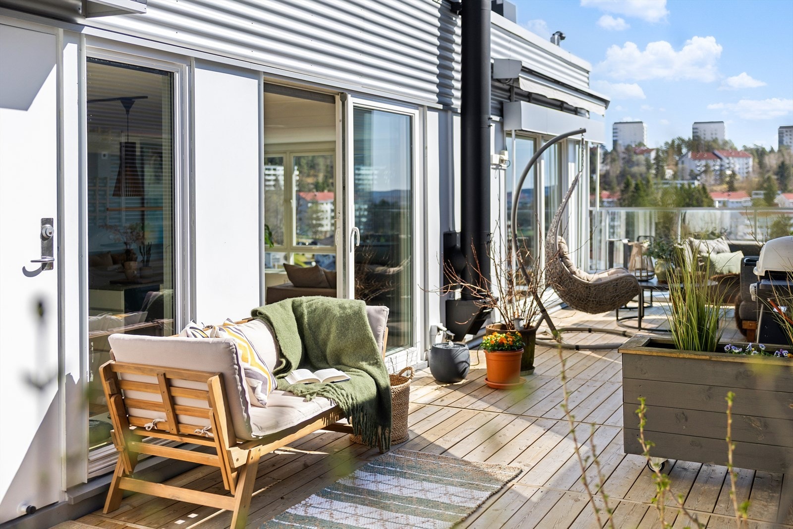 Her ligger forholdene til rette for både rolige morgener i solen og sosiale sammenkomster med familie og venner. Galleribilde