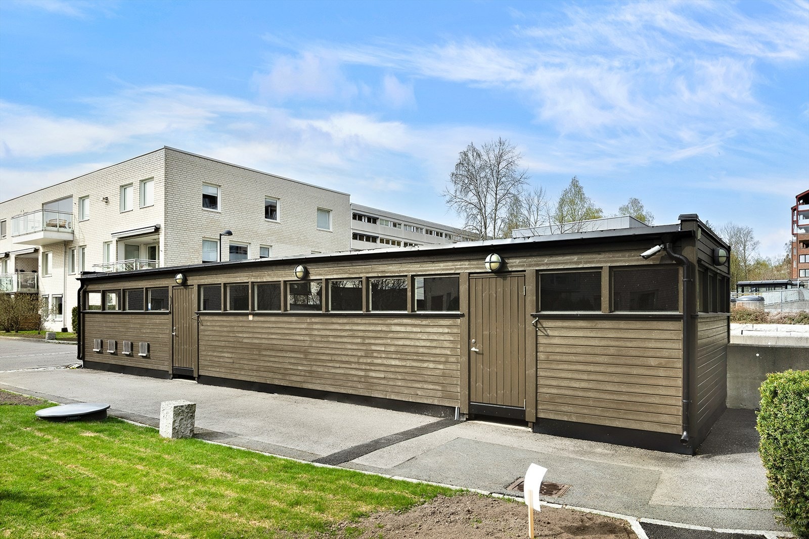 Sameiet har sykkelbod og smørebod med enkel adkomst rett utenfor oppgangen til leiligheten. Galleribilde