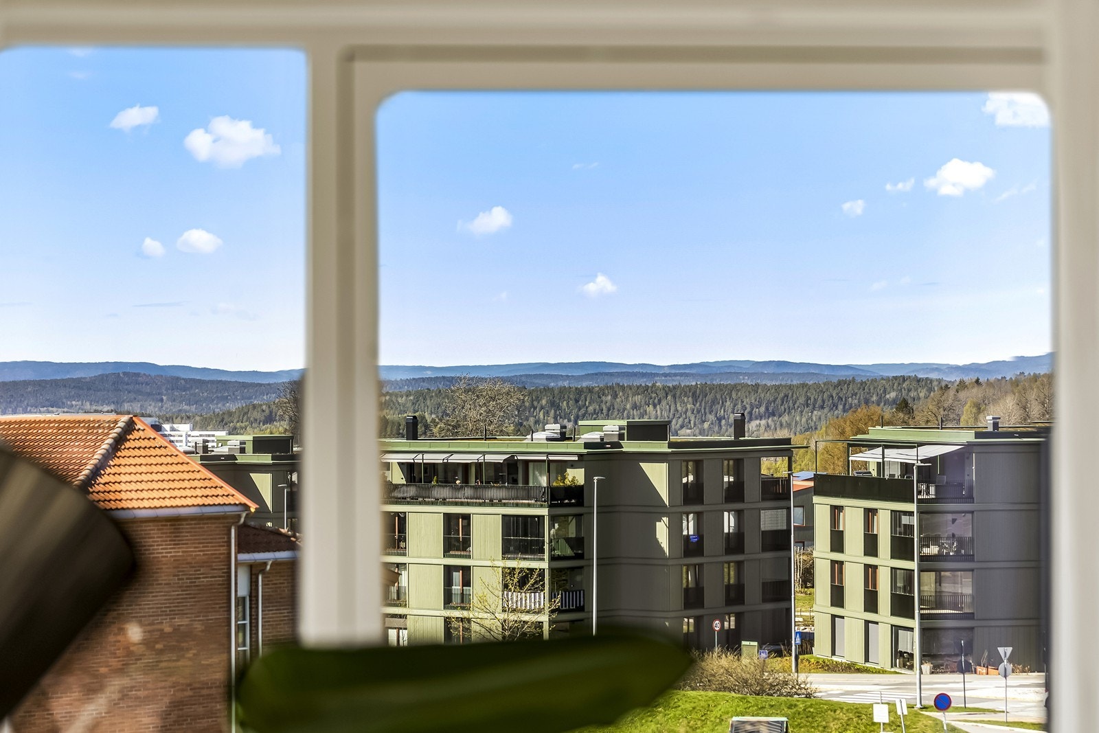 Beliggenheten i 3. etasje gir luftig og fin utsikt. Galleribilde