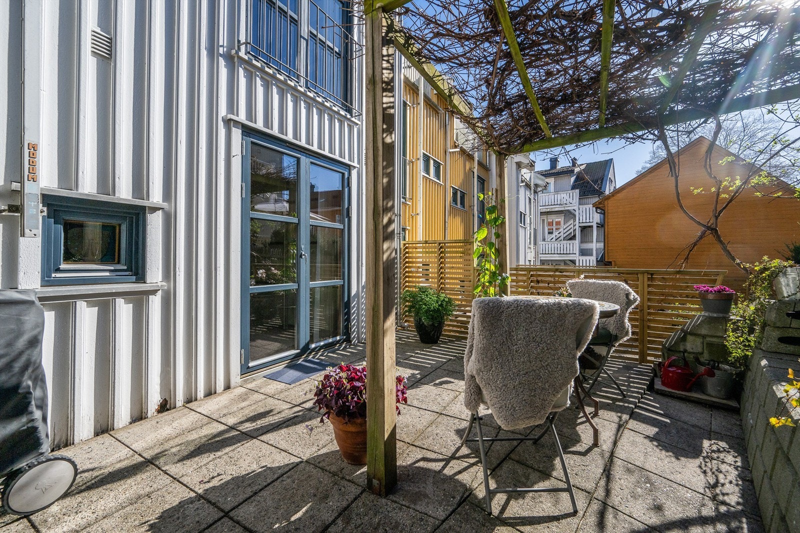 En privat og tilbaketrukket uteplass midt i byen. Galleribilde