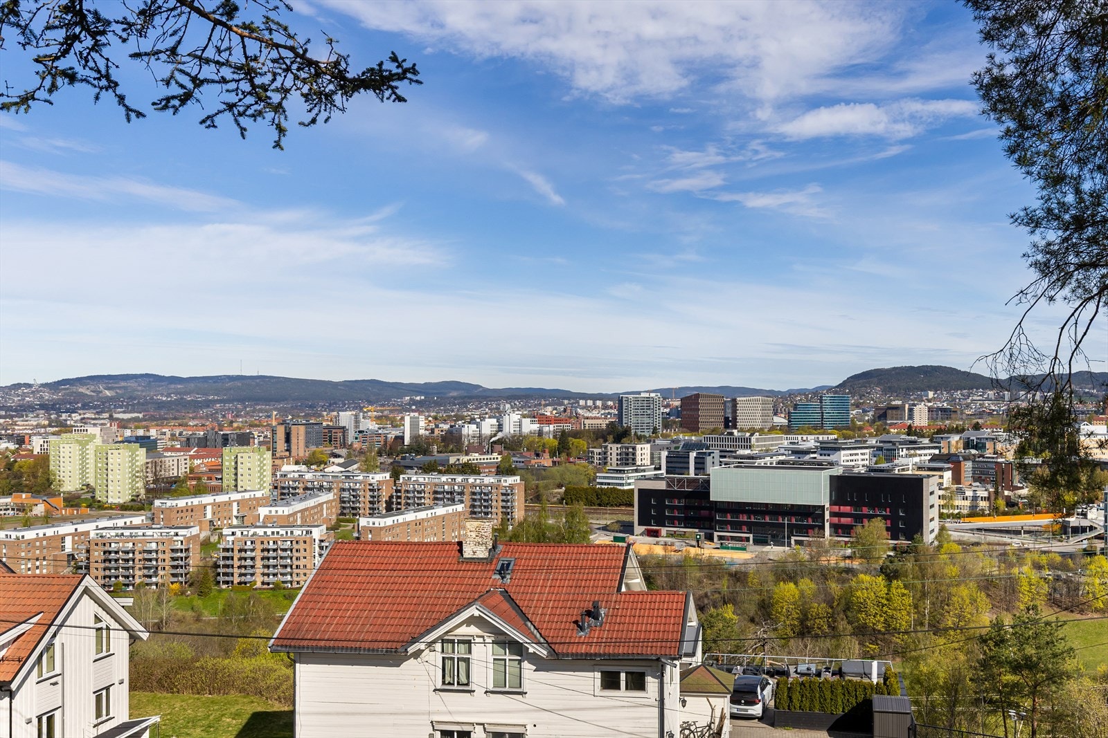 Utsikt fra soveromsbalkong Galleribilde