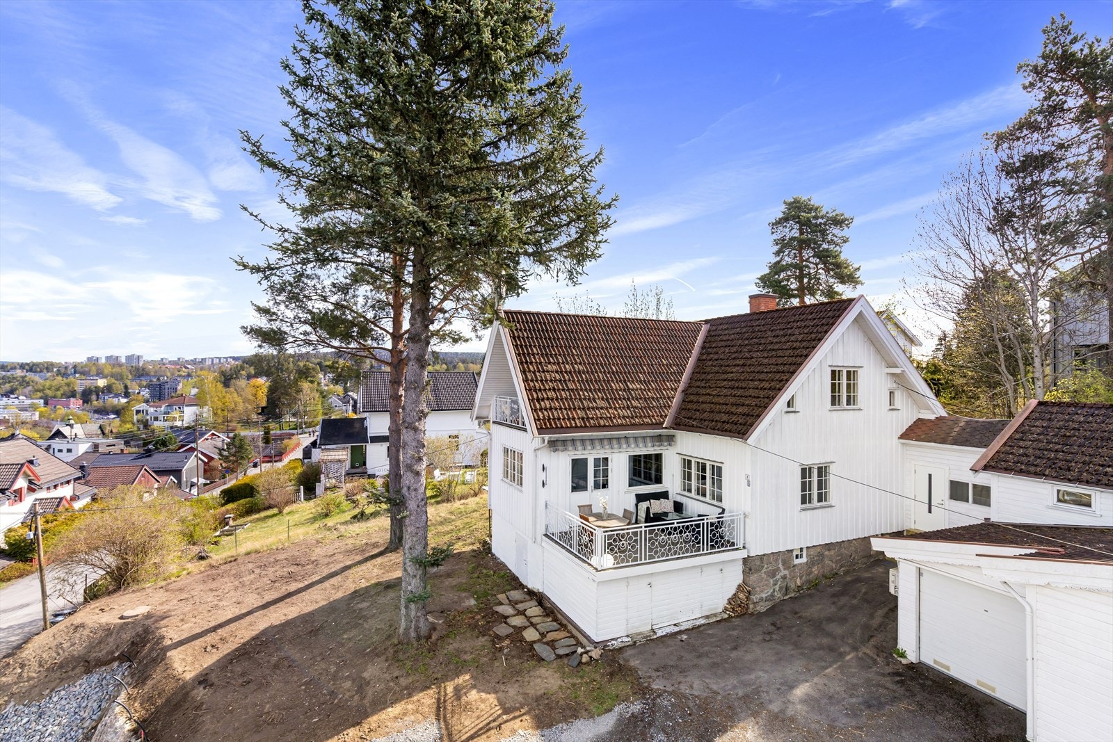 Velkommen til visning i Furuveien 8 (Foto: Tanumfoto) Galleribilde